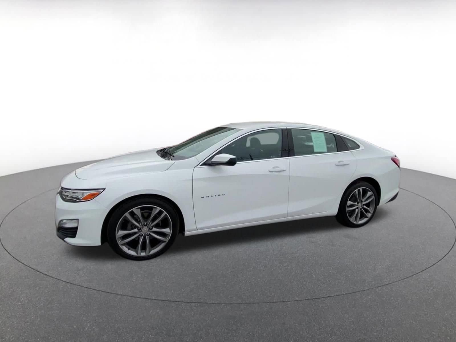 Thumbnail: 2024 Chevrolet Malibu - 8