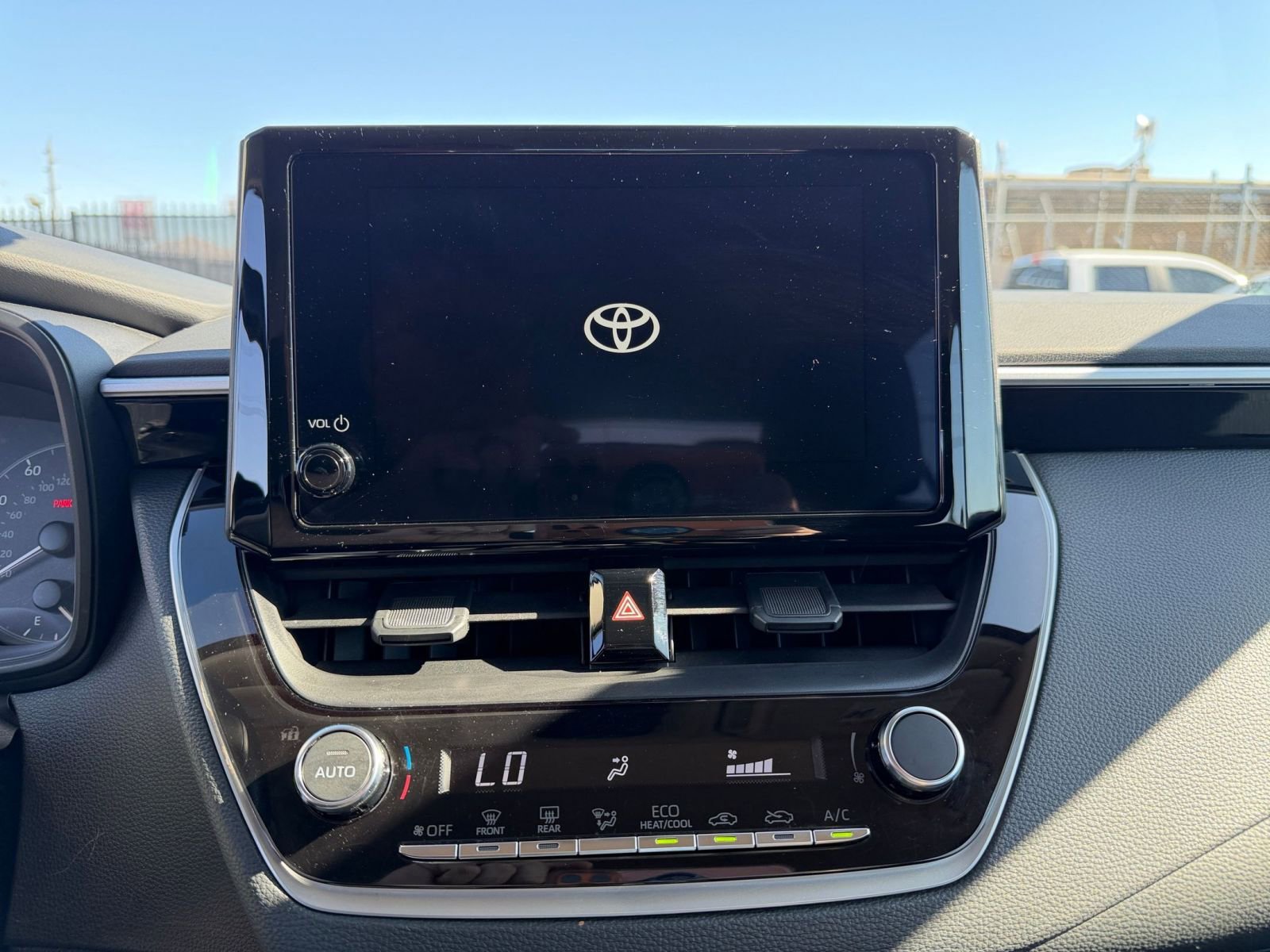 Thumbnail: 2025 Toyota Corolla - 17