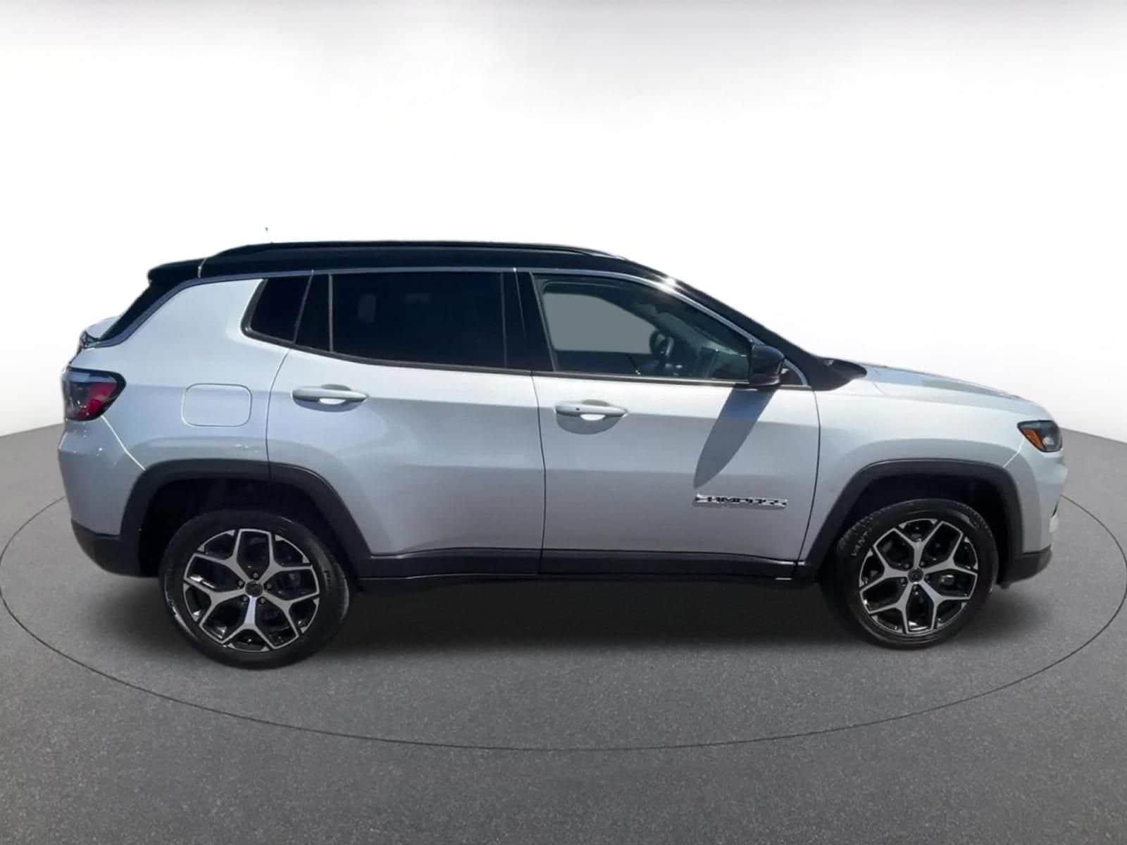Thumbnail: 2025 Jeep Compass - 13