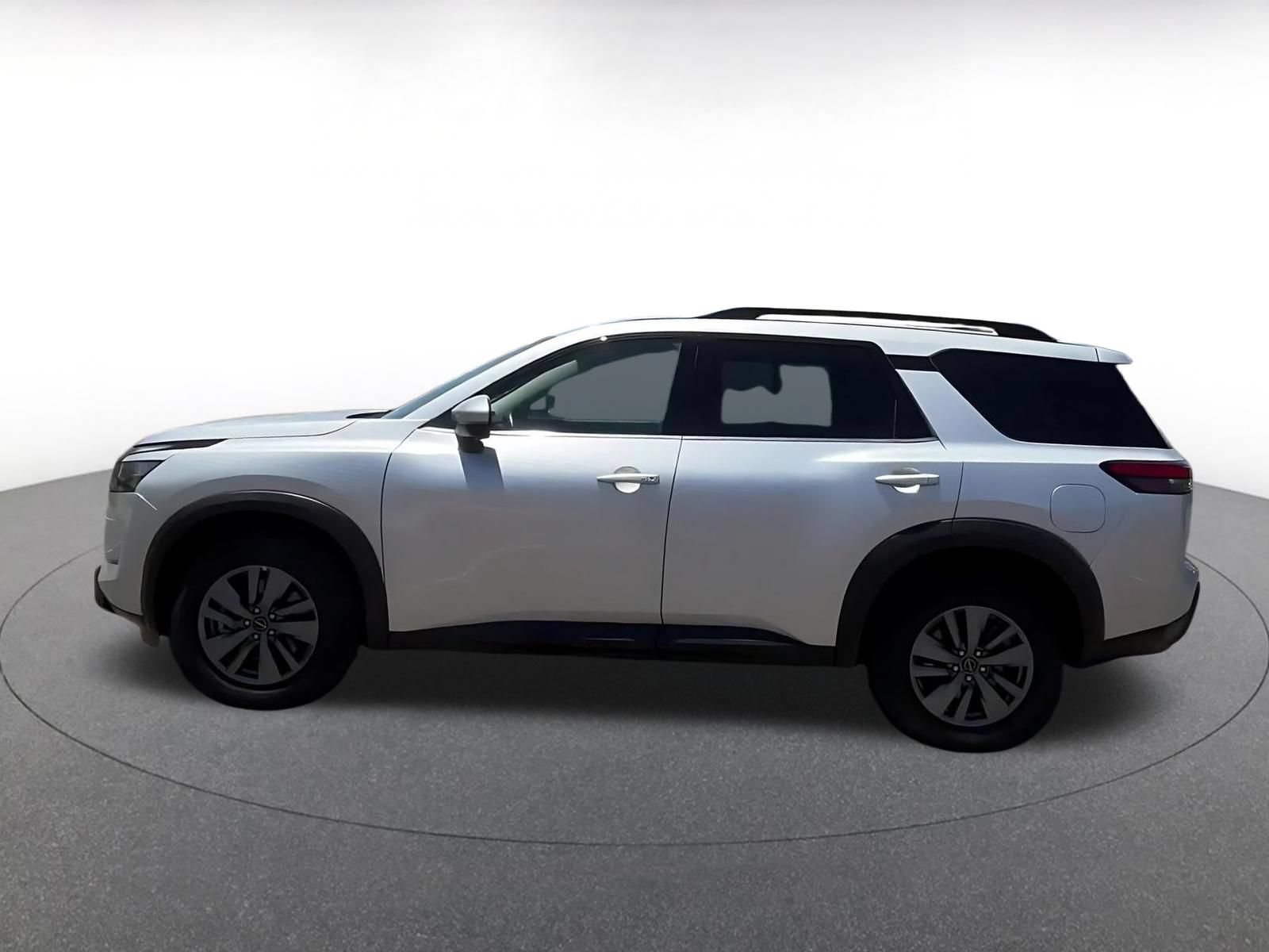 Thumbnail: 2025 Nissan Pathfinder - 9
