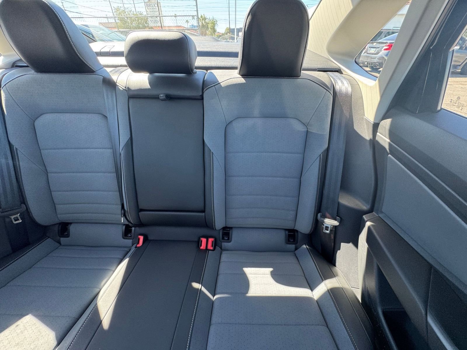 Thumbnail: 2025 Volkswagen Jetta - 35