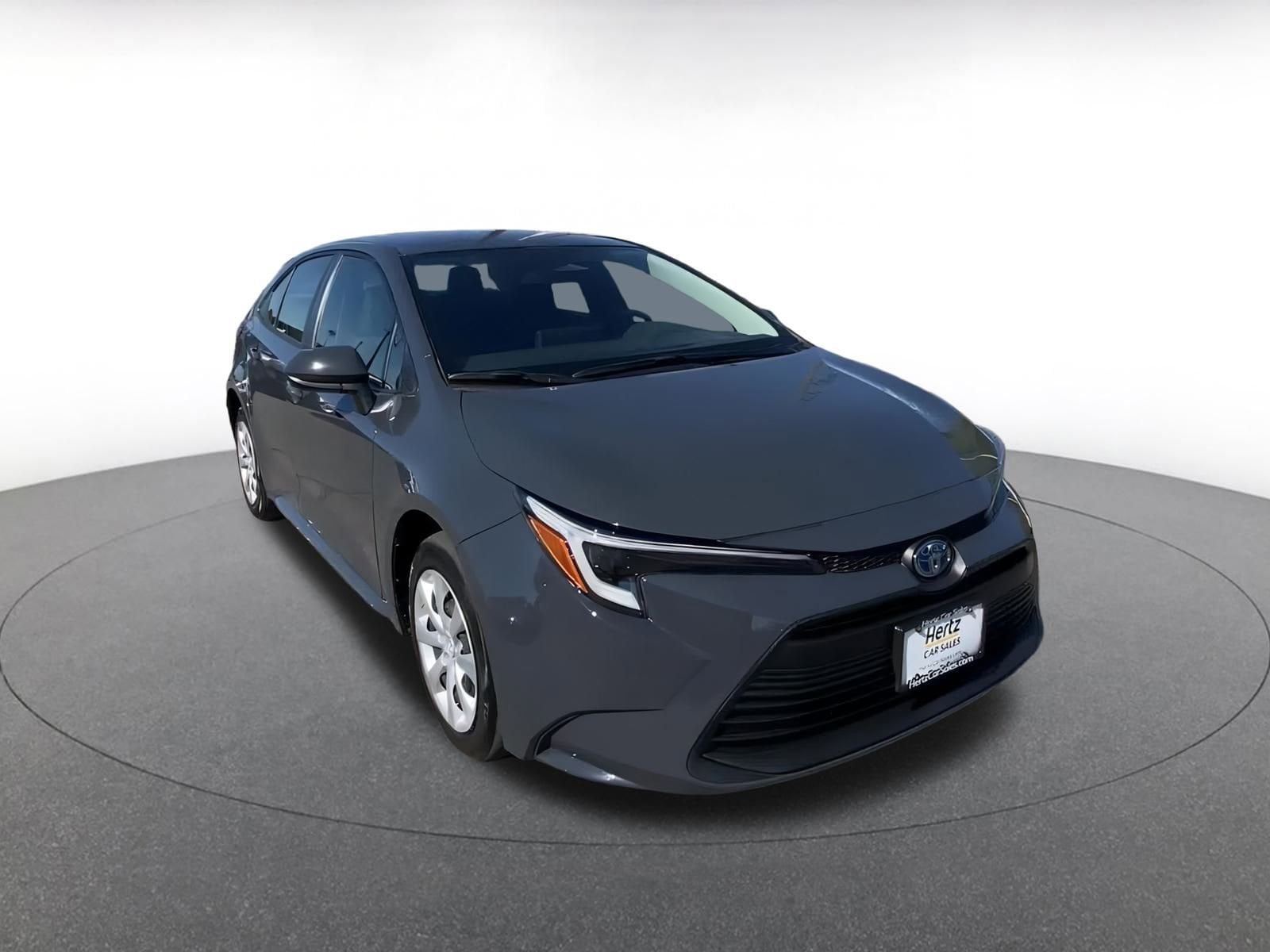 Thumbnail: 2025 Toyota Corolla - 3