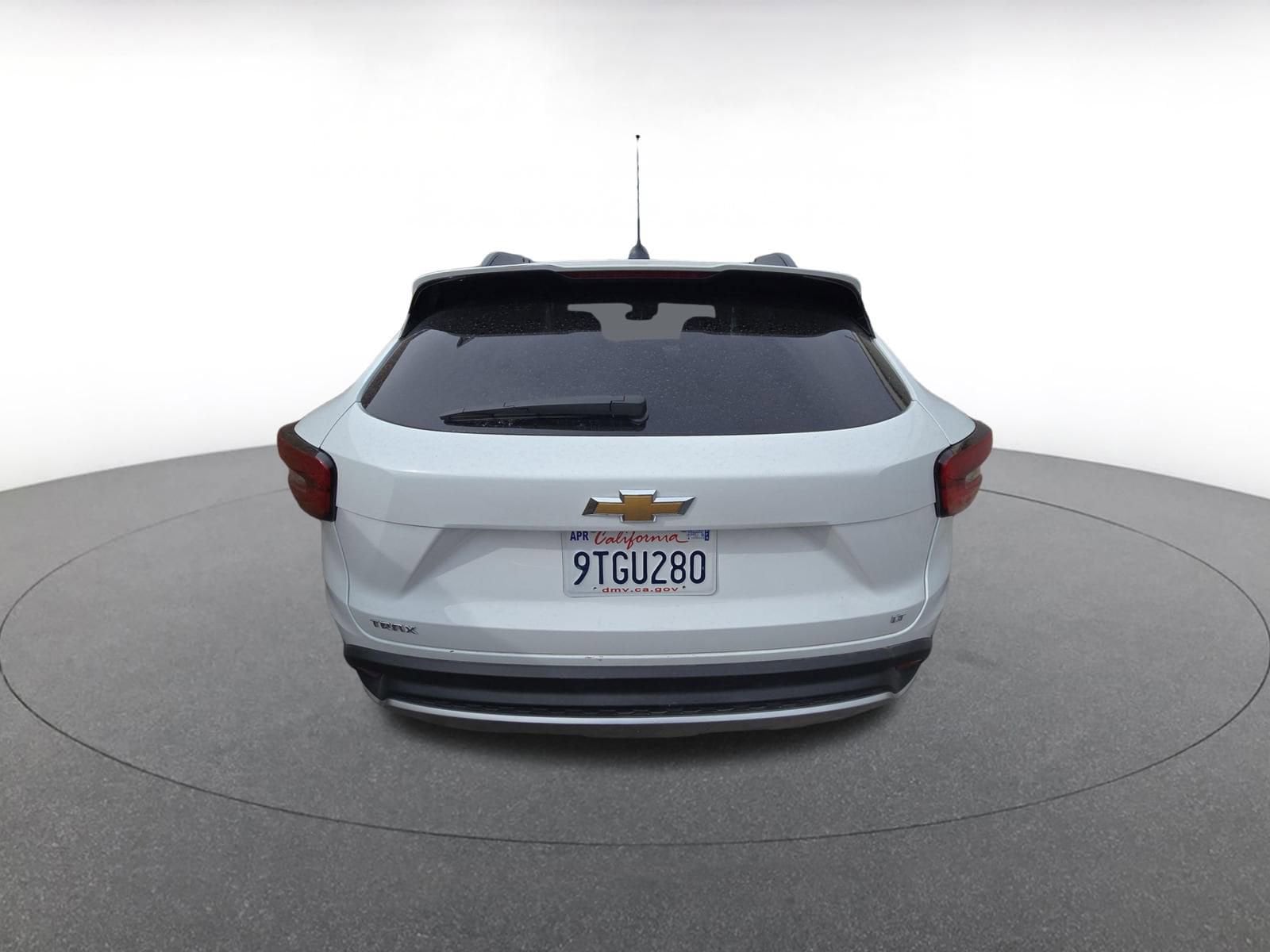 Thumbnail: 2025 Chevrolet Trax - 6