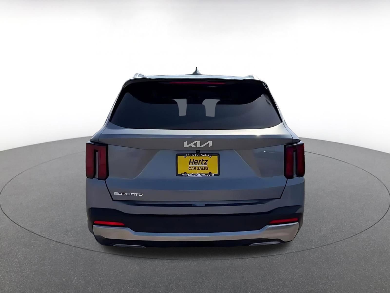 Thumbnail: 2024 Kia Sorento - 12