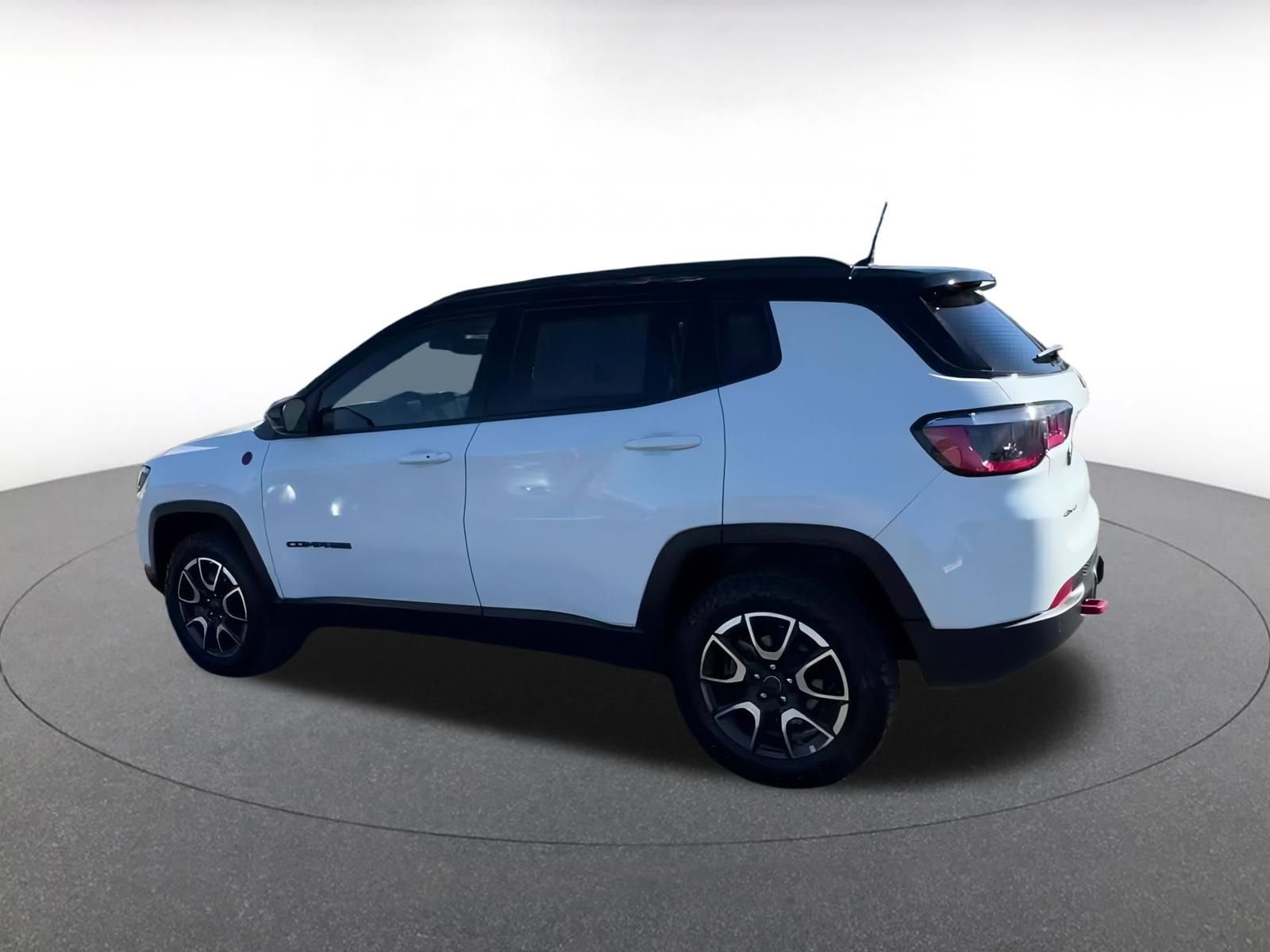 Thumbnail: 2025 Jeep Compass - 10