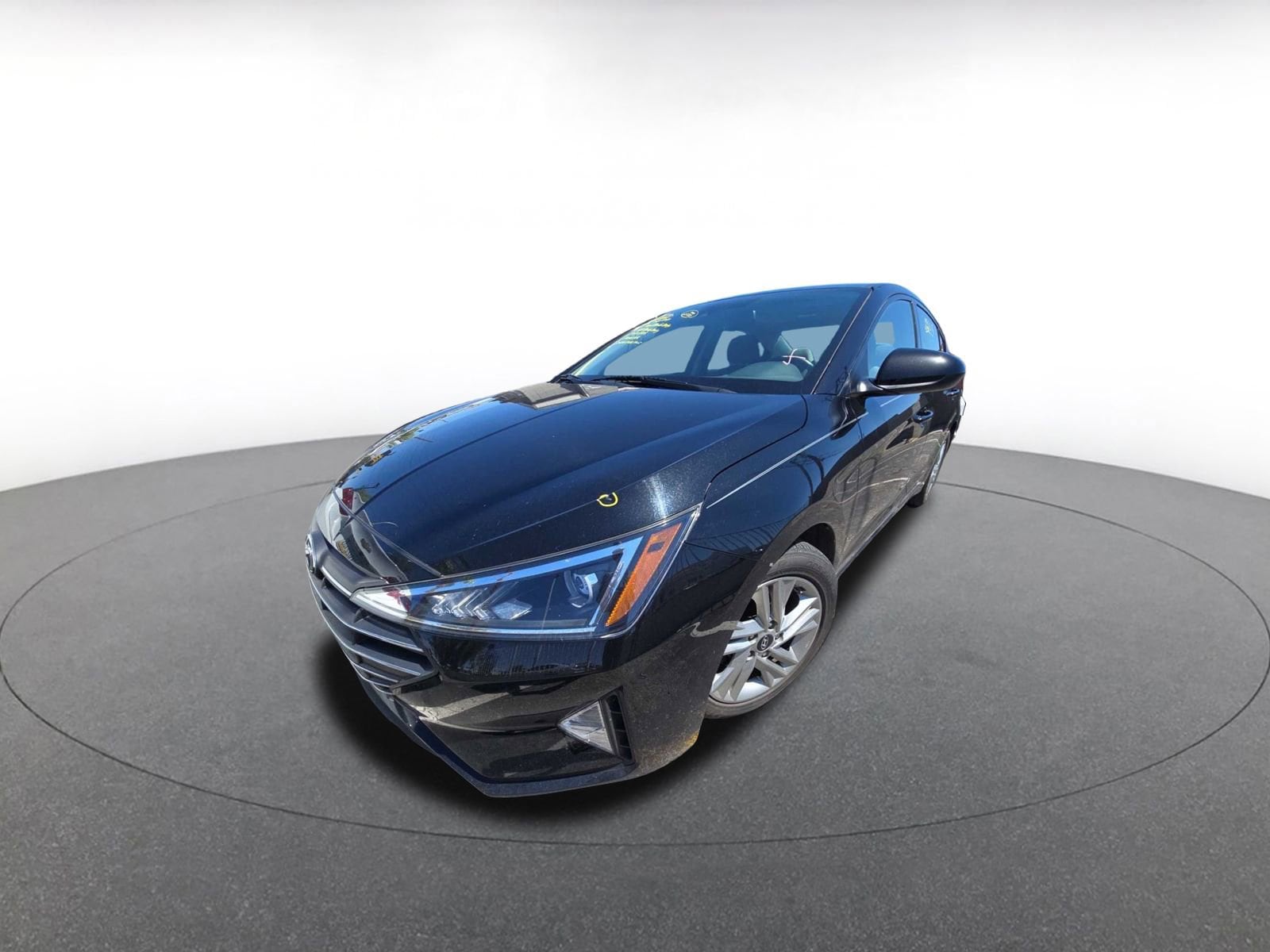 Thumbnail: 2020 Hyundai Elantra - 3
