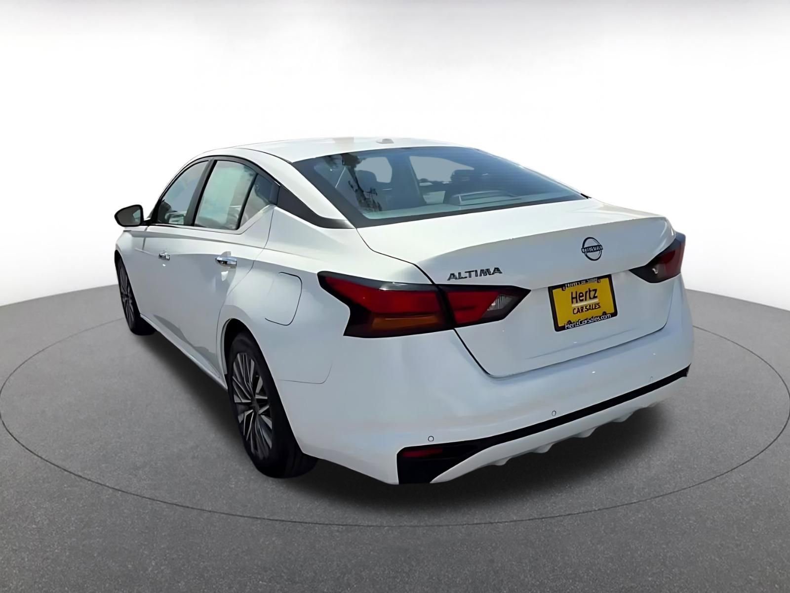Thumbnail: 2025 Nissan Altima - 11