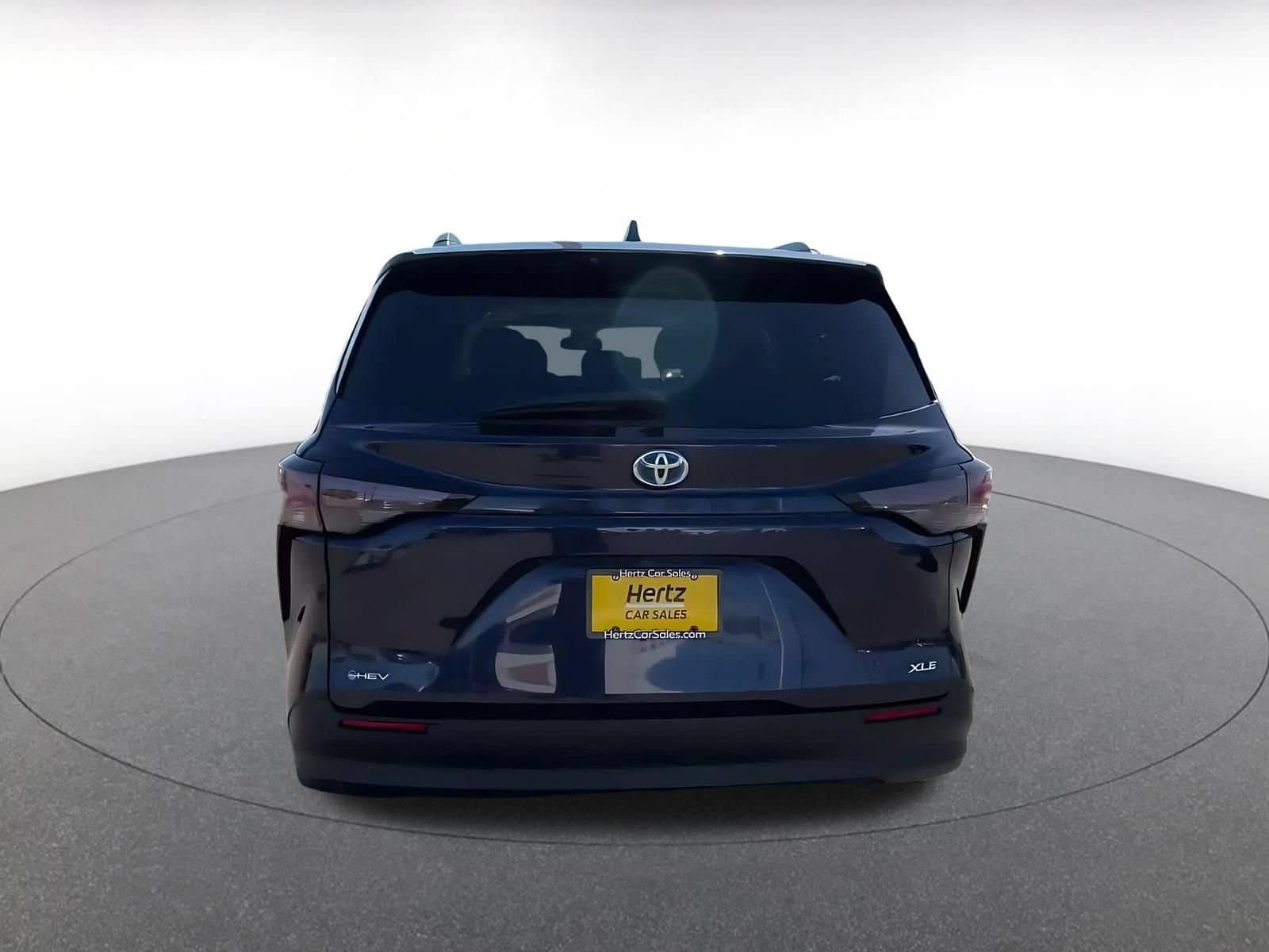 Thumbnail: 2025 Toyota Sienna - 12