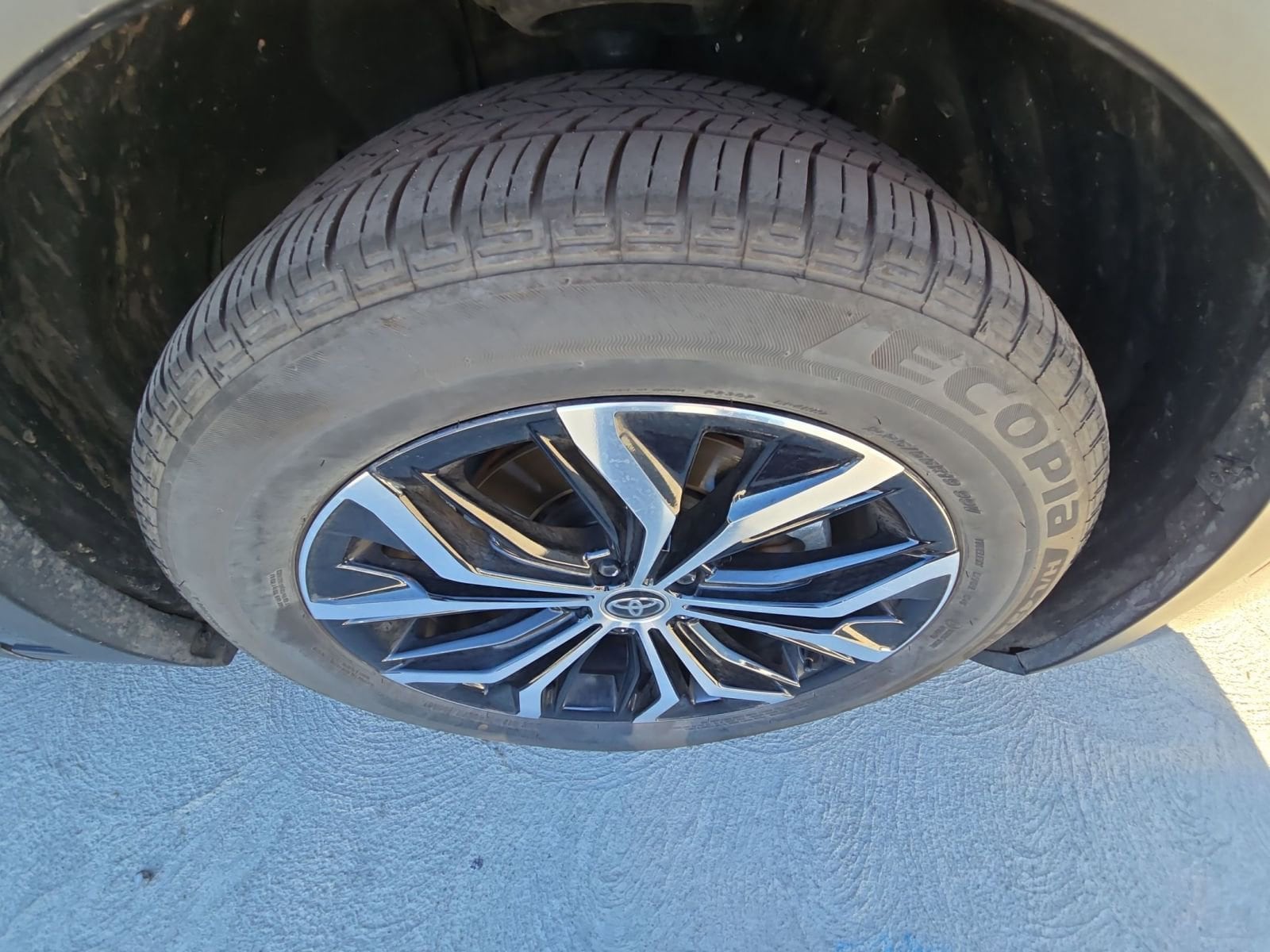 Thumbnail: 2025 Toyota Crown - 10