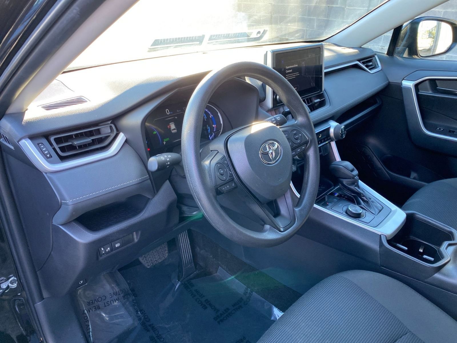 Thumbnail: 2025 Toyota RAV4 - 34