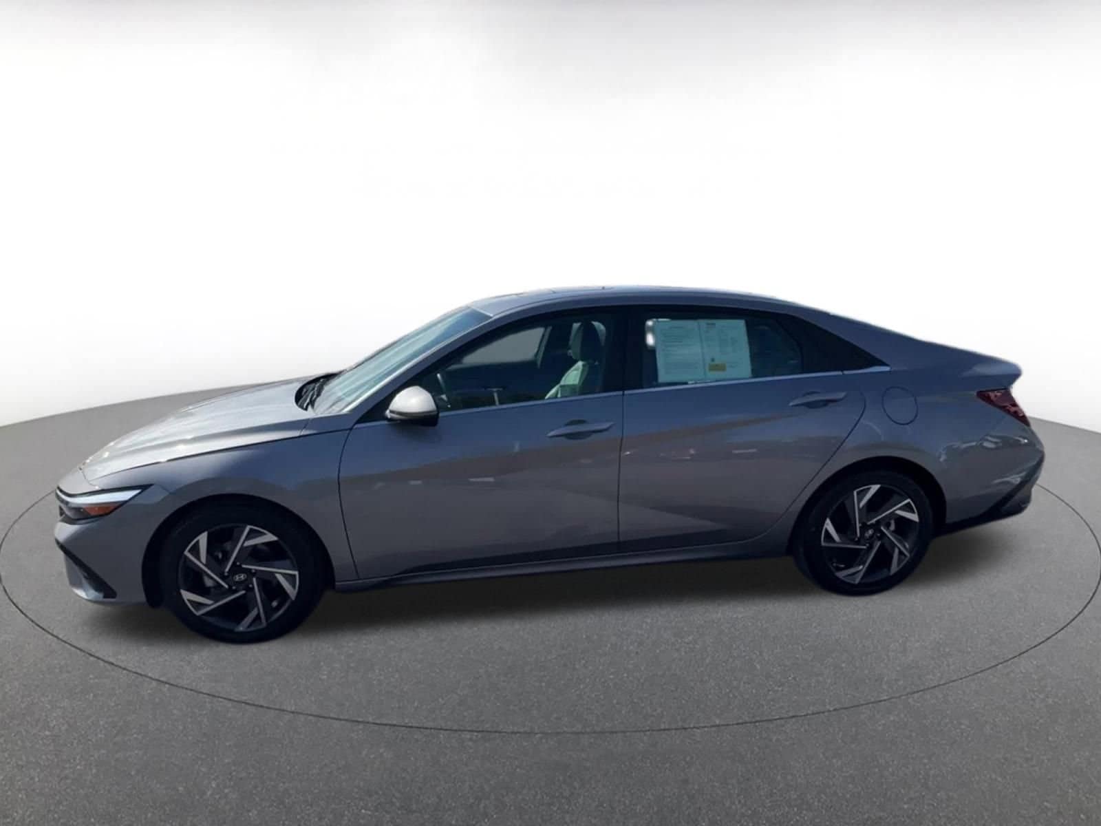 Thumbnail: 2025 Hyundai Elantra - 9