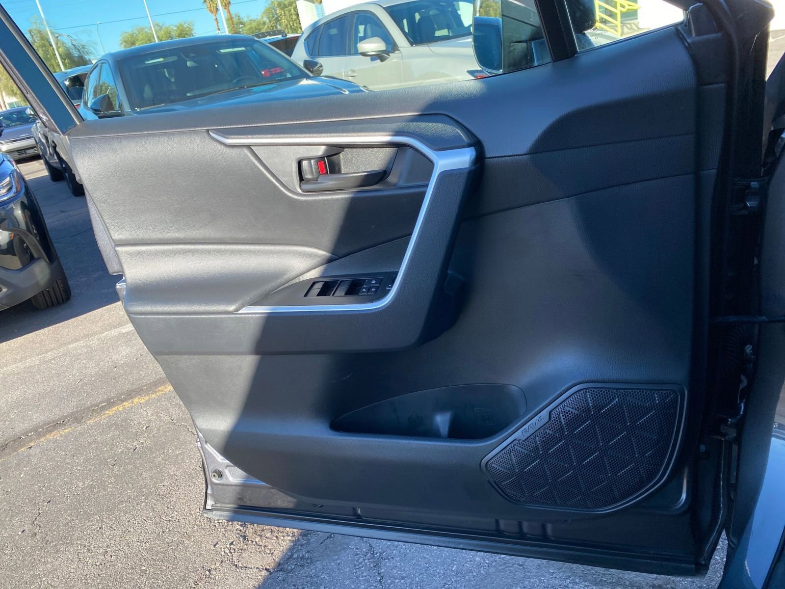 Thumbnail: 2025 Toyota RAV4 - 20