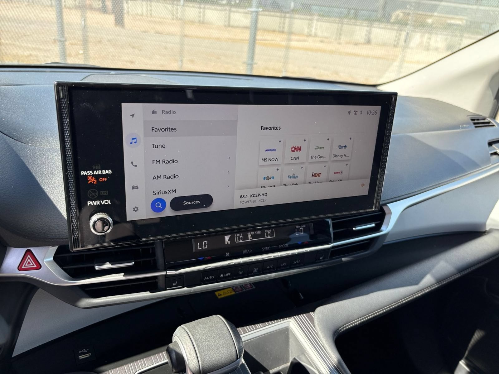 Thumbnail: 2025 Toyota Sienna - 19