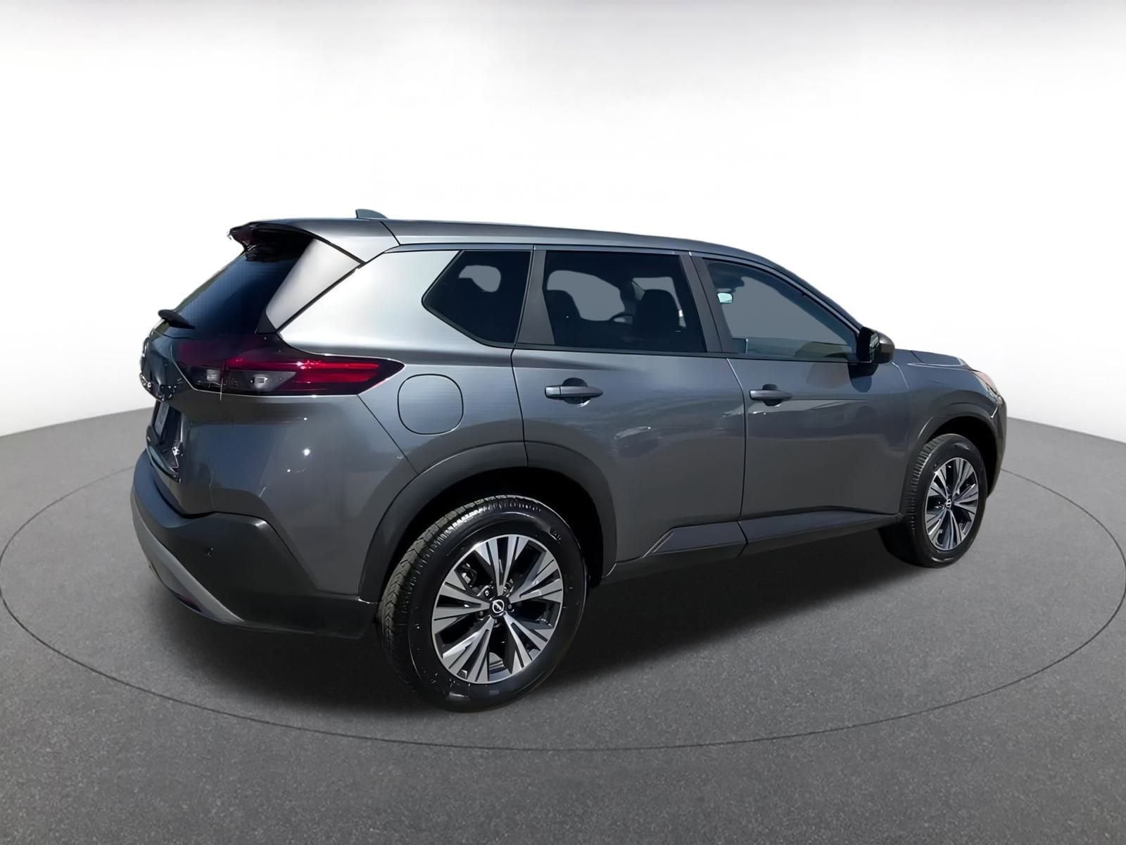 Thumbnail: 2023 Nissan Rogue - 15