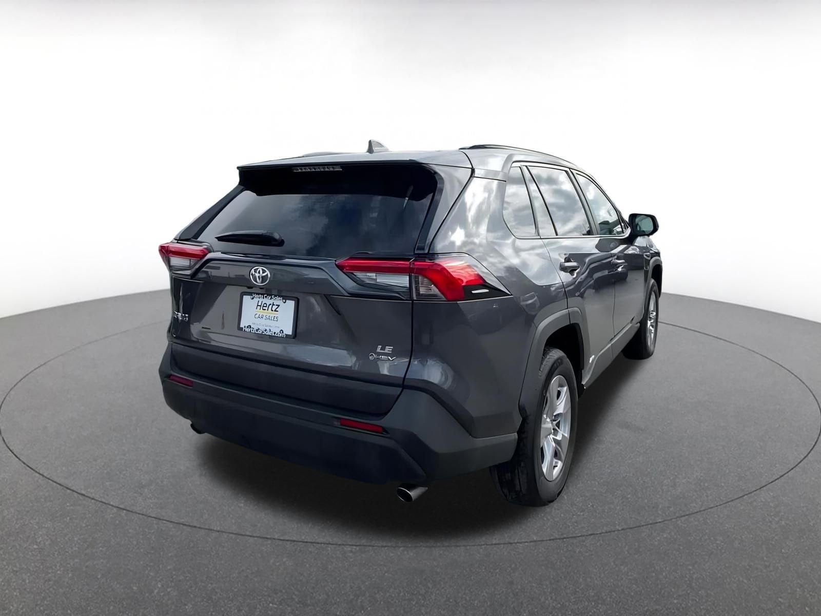 Thumbnail: 2025 Toyota RAV4 - 14