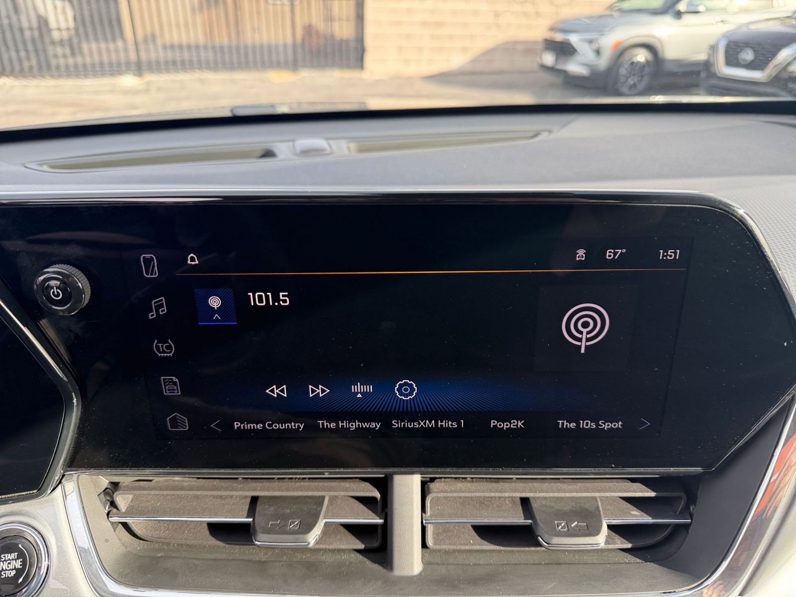 Thumbnail: 2025 Chevrolet Trax - 21