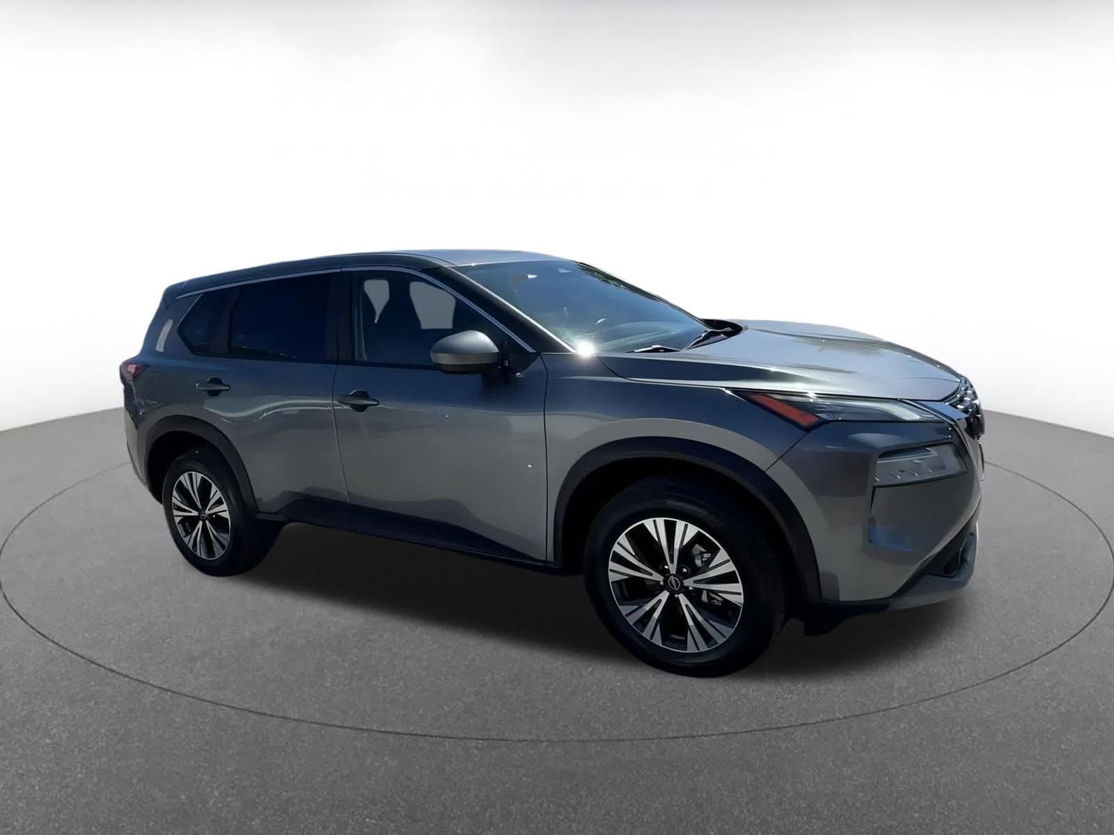 2023 Nissan Rogue SV 2