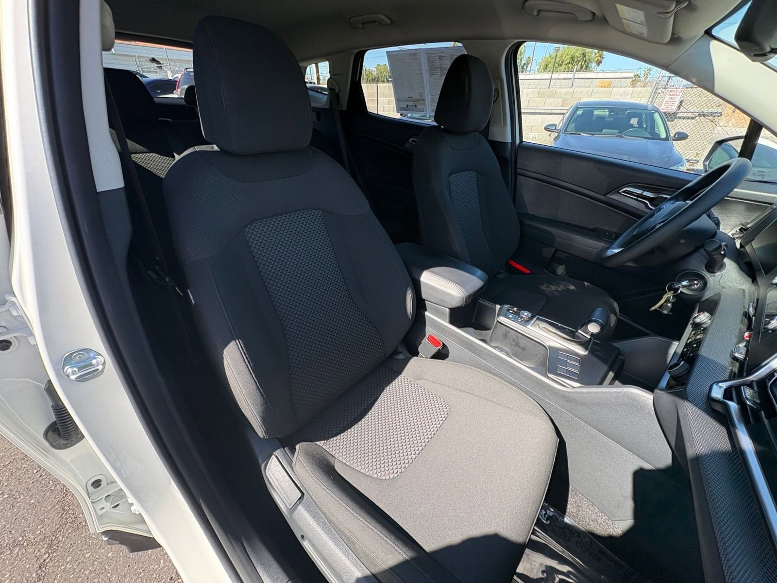 Thumbnail: 2025 Kia Sportage - 35