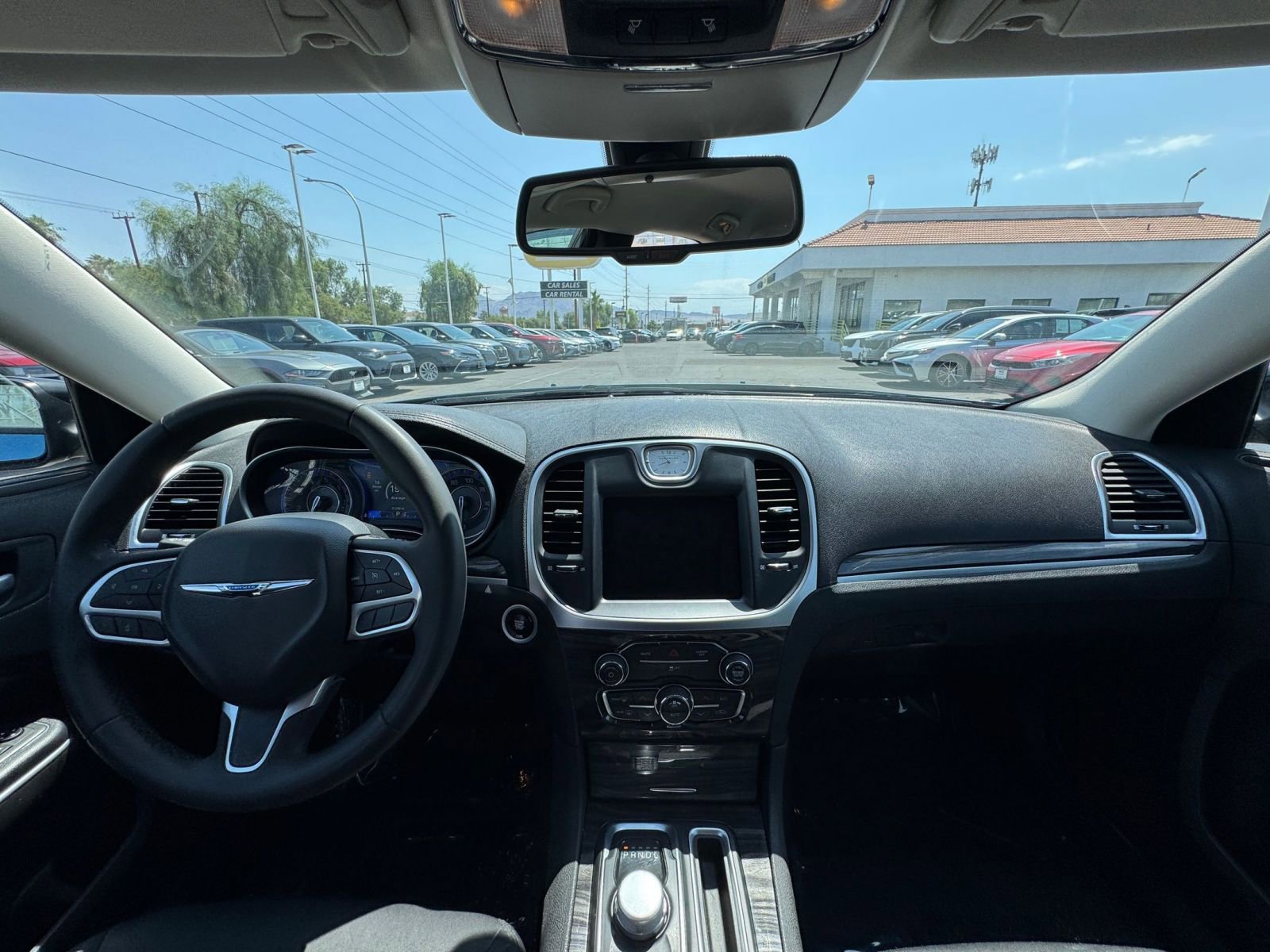 2022 Chrysler 300 Touring 27