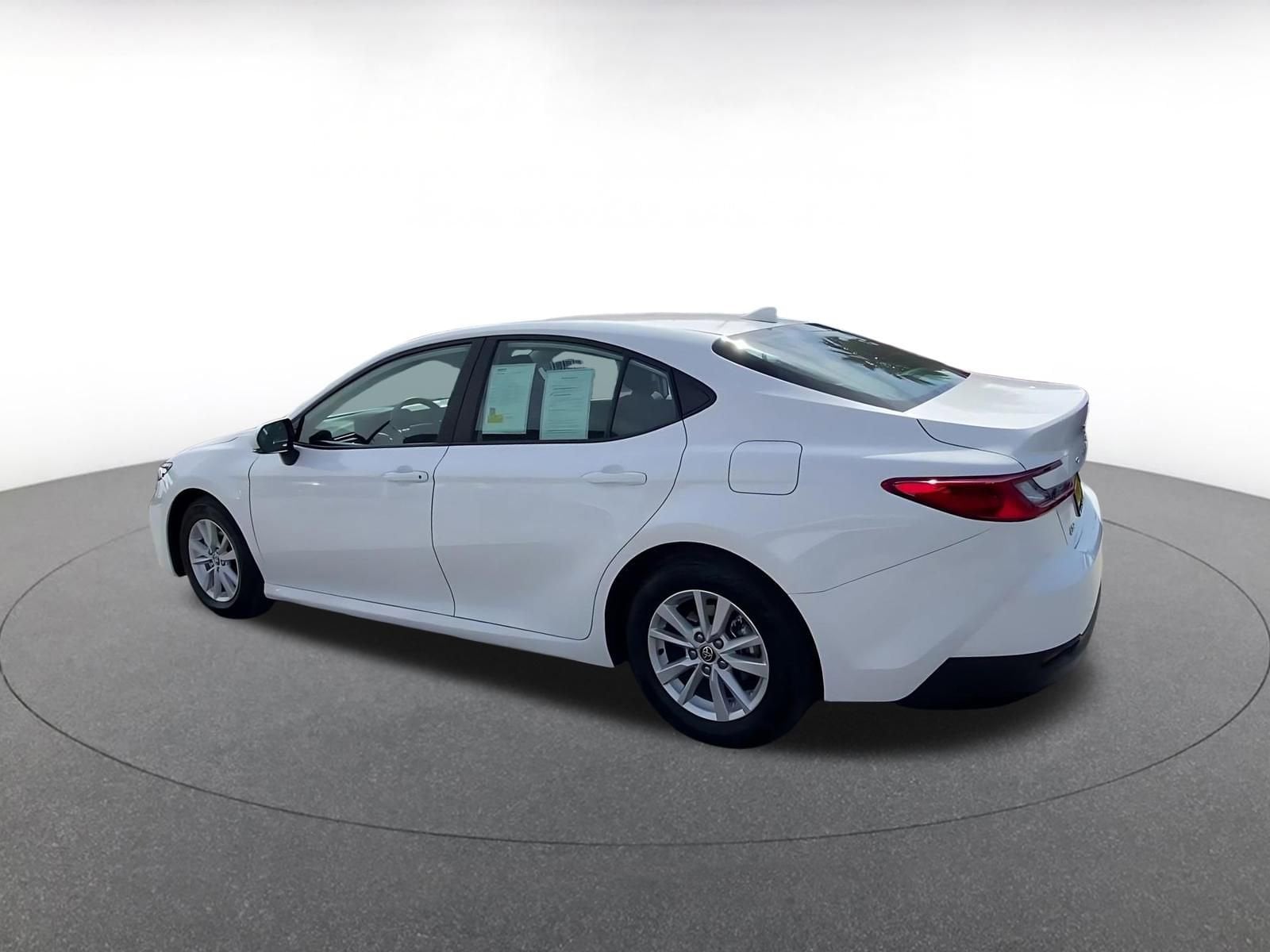 Thumbnail: 2025 Toyota Camry - 10