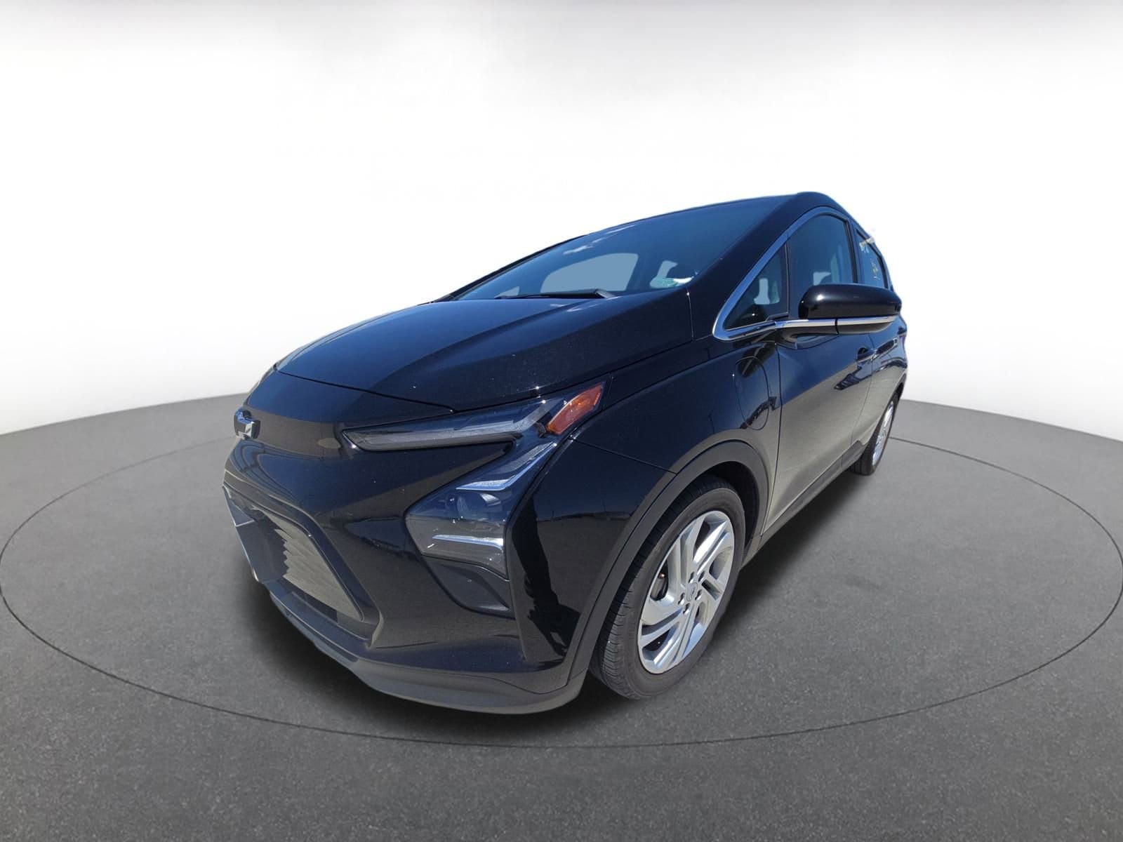 Thumbnail: 2023 Chevrolet Bolt EV - 5