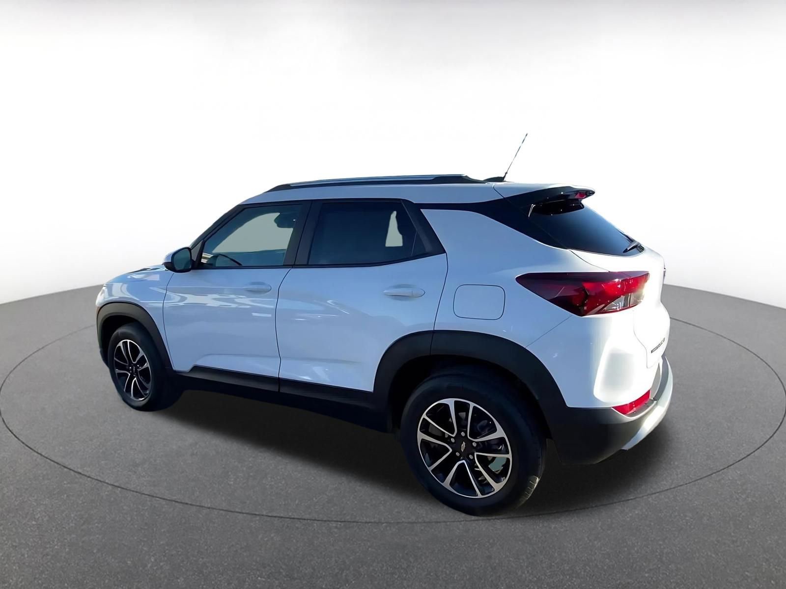 Thumbnail: 2025 Chevrolet TrailBlazer - 10