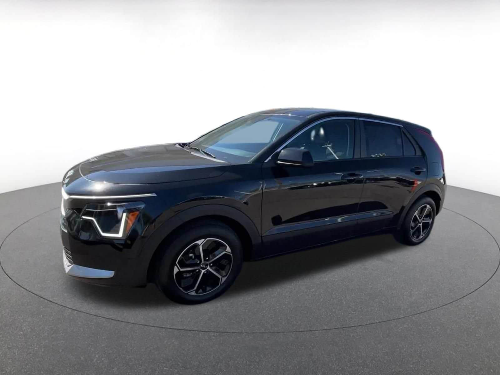 Thumbnail: 2026 Kia Niro - 8