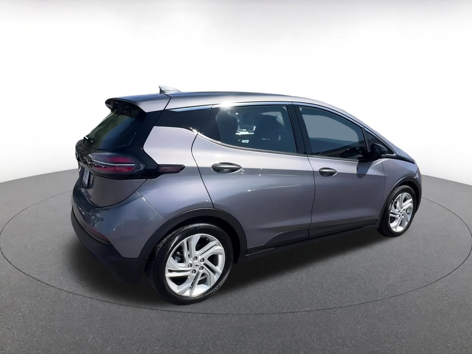 Thumbnail: 2023 Chevrolet Bolt EV - 15