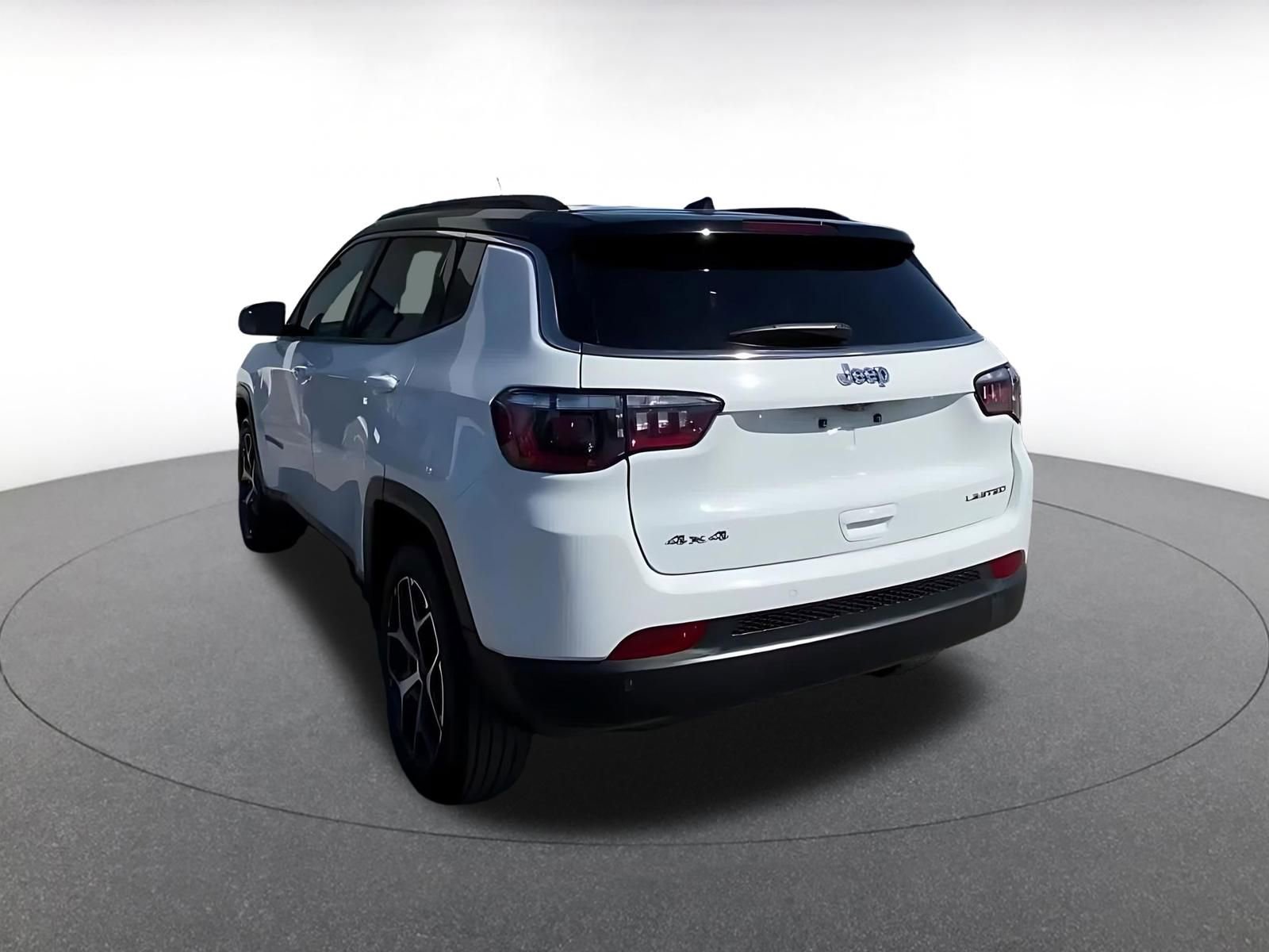Thumbnail: 2025 Jeep Compass - 9