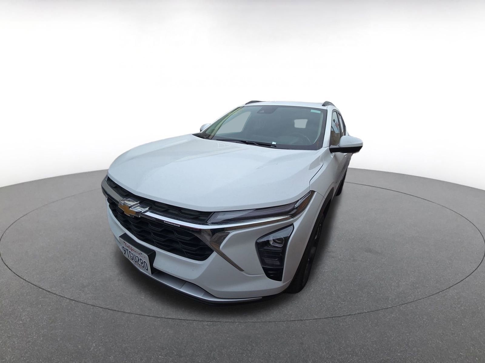 Thumbnail: 2025 Chevrolet Trax - 4