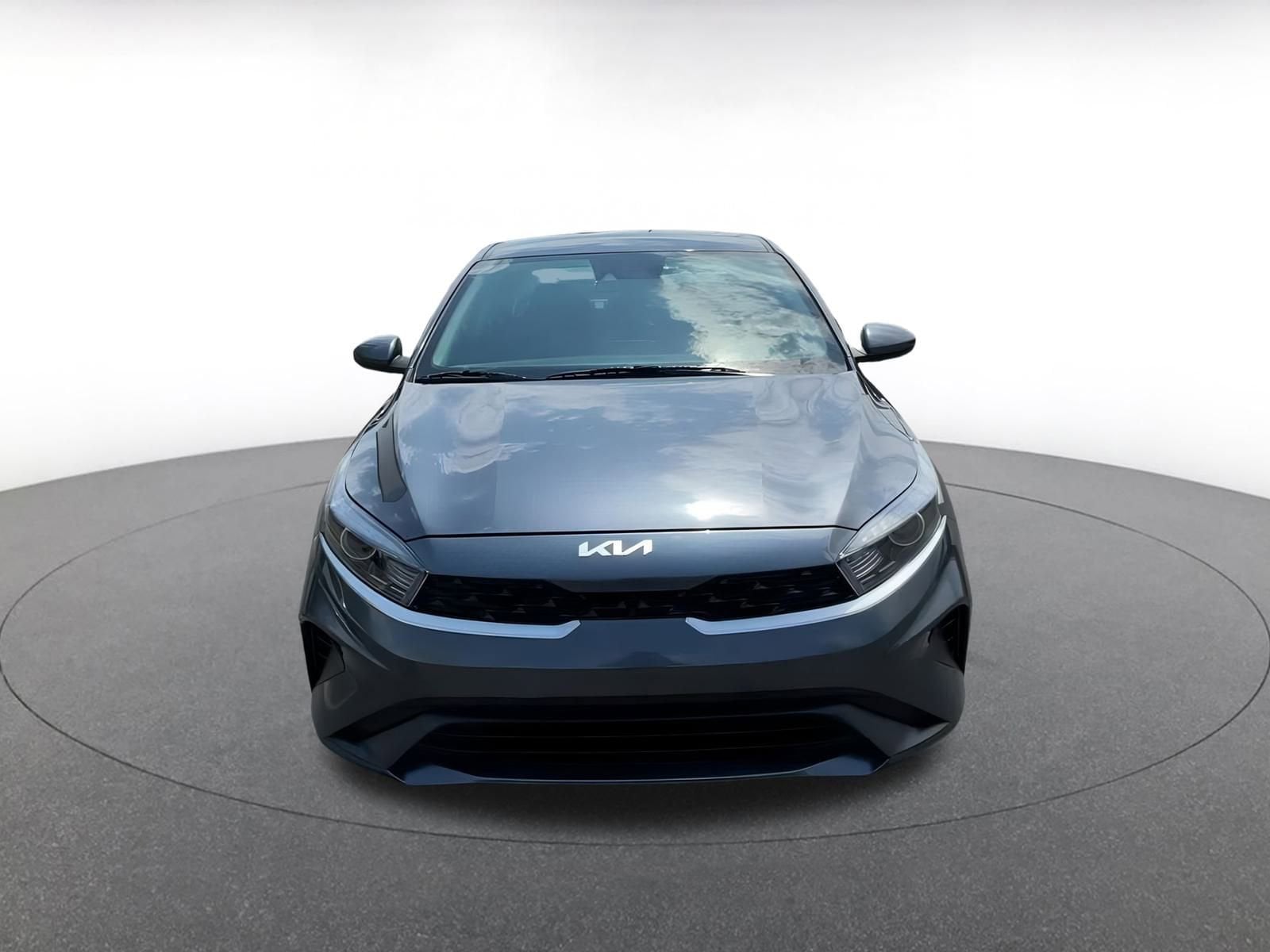 Thumbnail: 2024 Kia Forte - 4