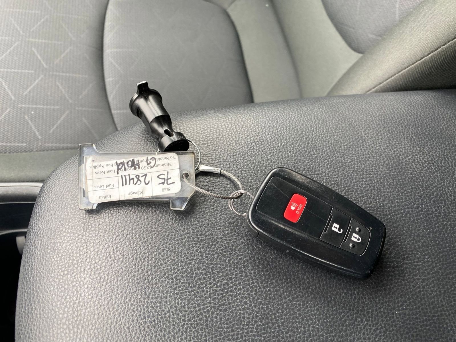 Thumbnail: 2025 Toyota RAV4 - 21