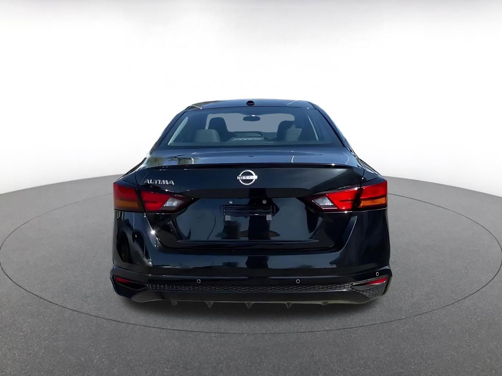 Thumbnail: 2025 Nissan Altima - 12