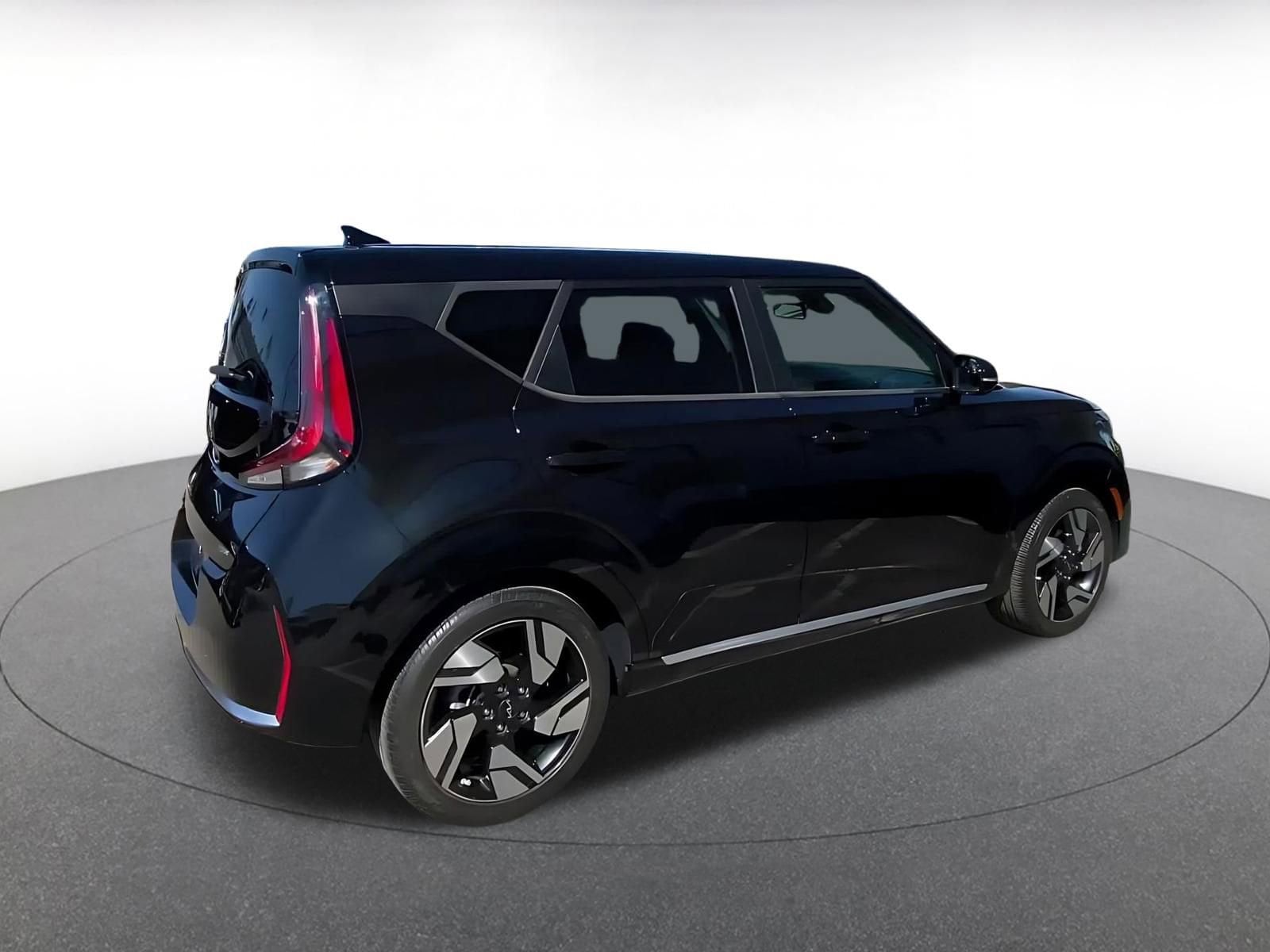 Thumbnail: 2023 Kia Soul - 15