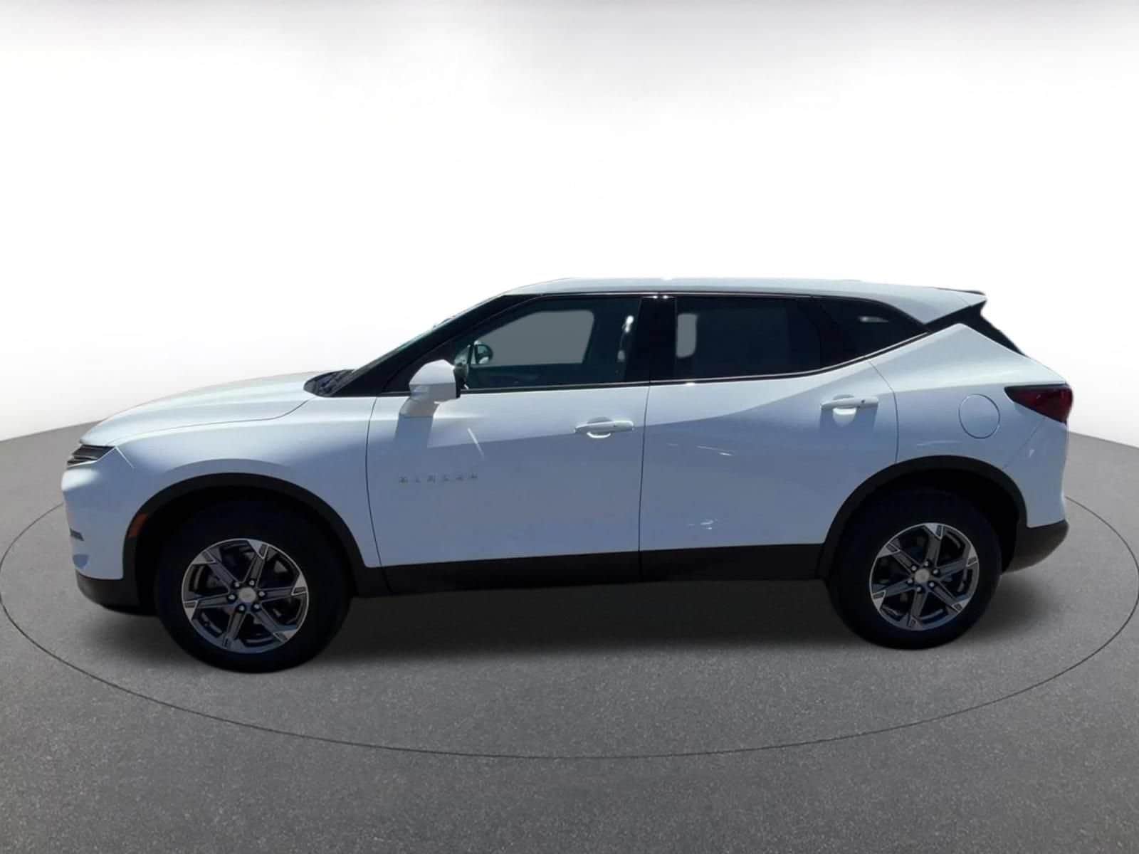 Thumbnail: 2026 Chevrolet Blazer - 9