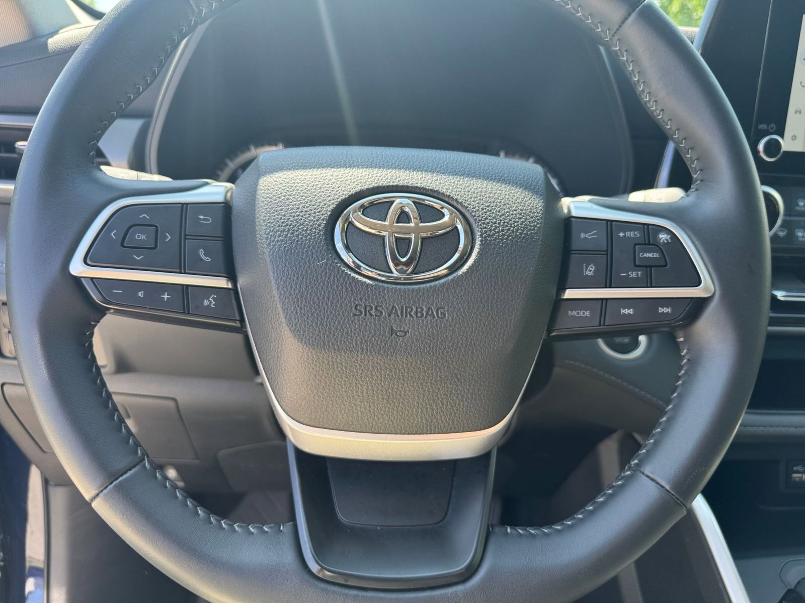 Thumbnail: 2025 Toyota Highlander - 29