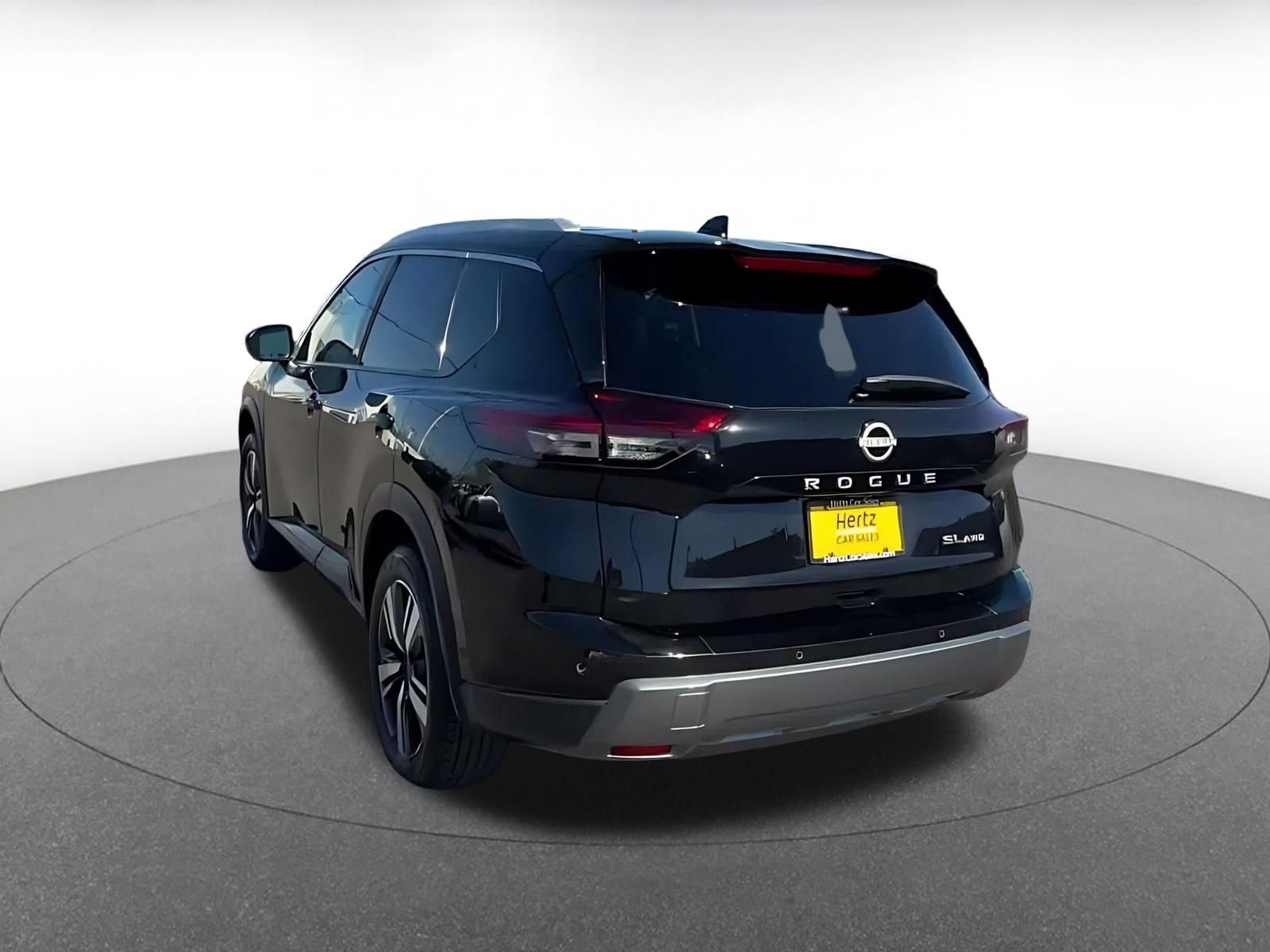 Thumbnail: 2026 Nissan Rogue - 10