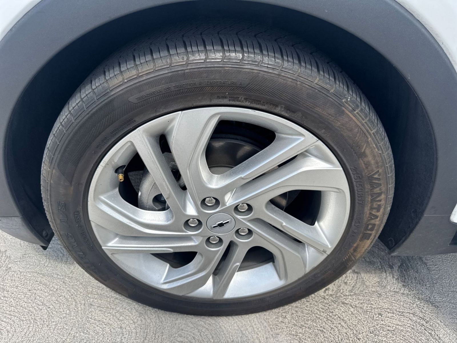 Thumbnail: 2023 Chevrolet Bolt EV - 7