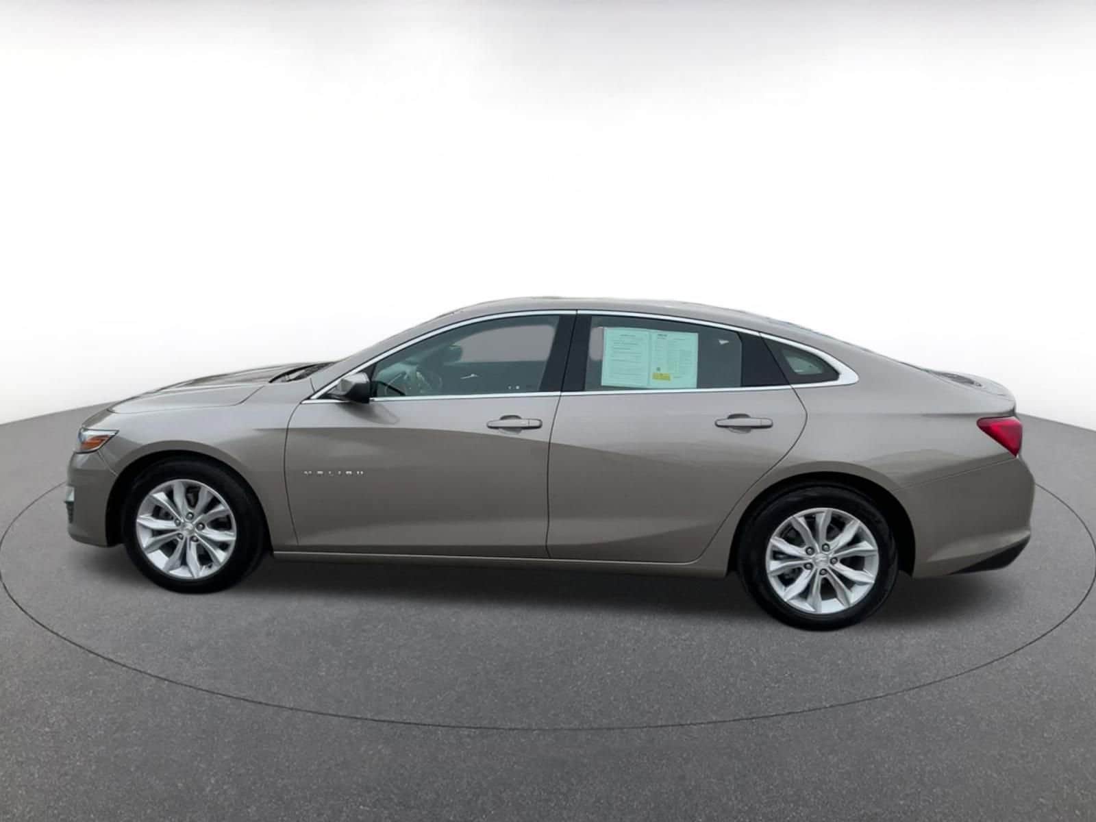 Thumbnail: 2023 Chevrolet Malibu - 9