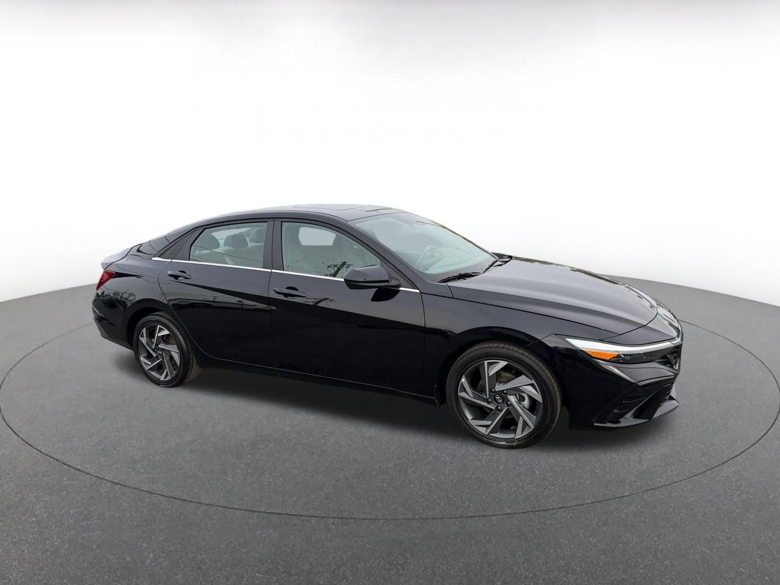 Thumbnail: 2025 Hyundai Elantra - 1