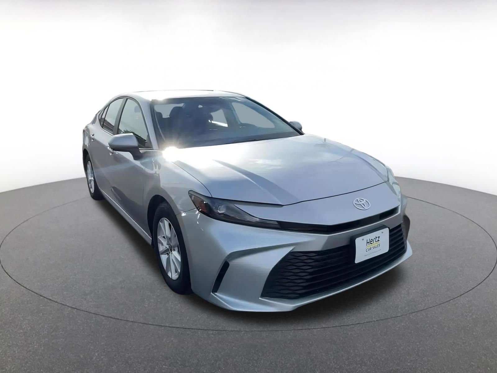 Thumbnail: 2025 Toyota Camry - 3
