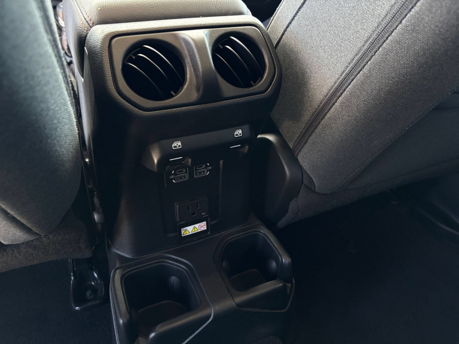 Thumbnail: 2025 Jeep Wrangler - 21