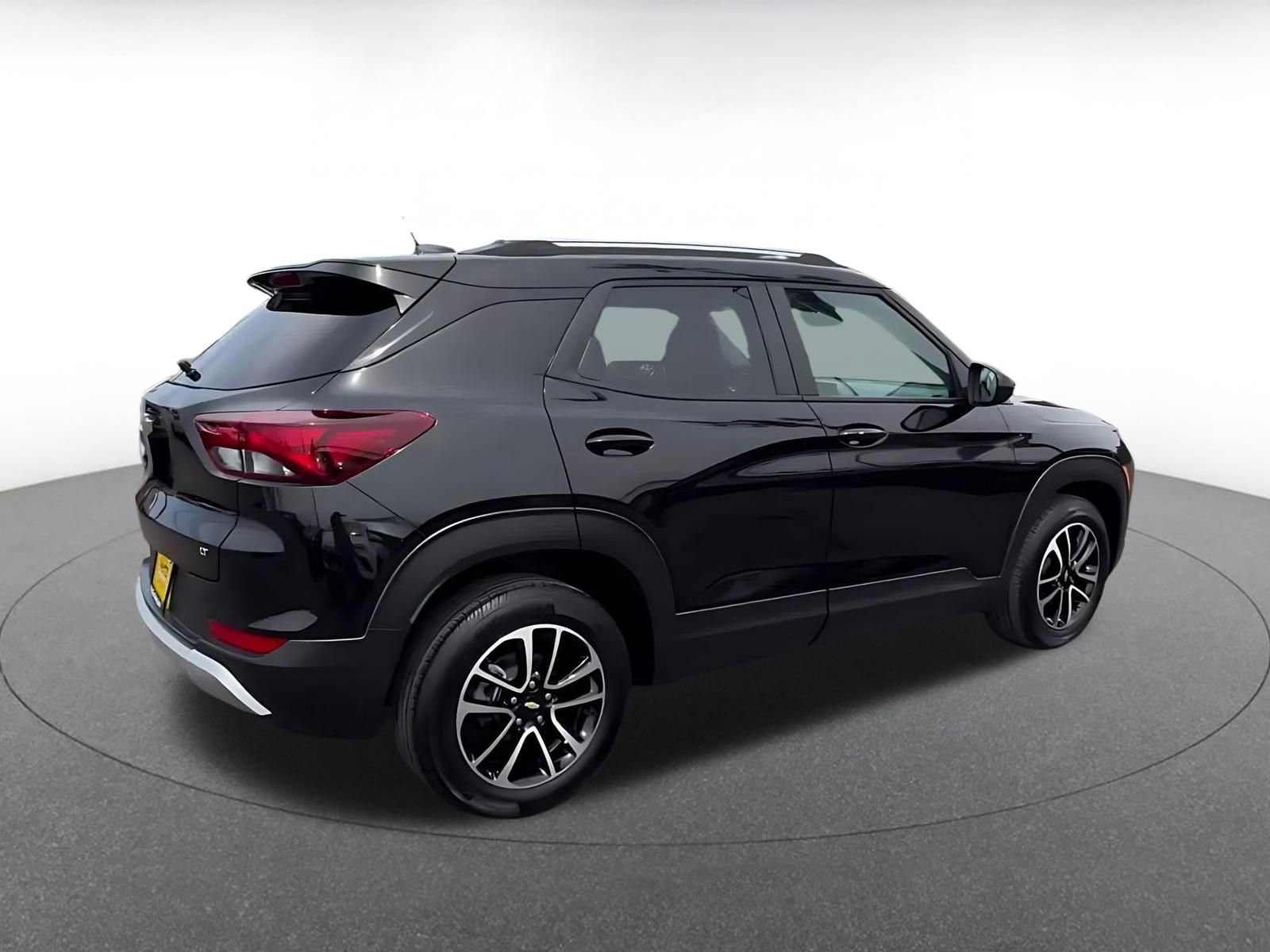 Thumbnail: 2025 Chevrolet TrailBlazer - 14
