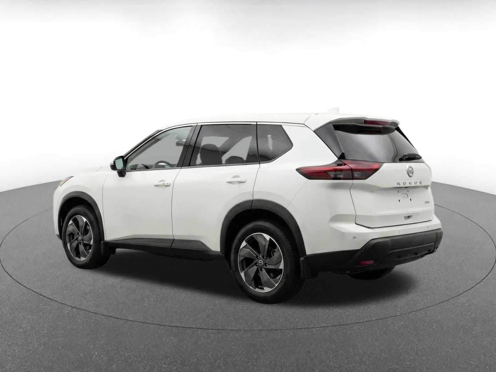Thumbnail: 2025 Nissan Rogue - 5