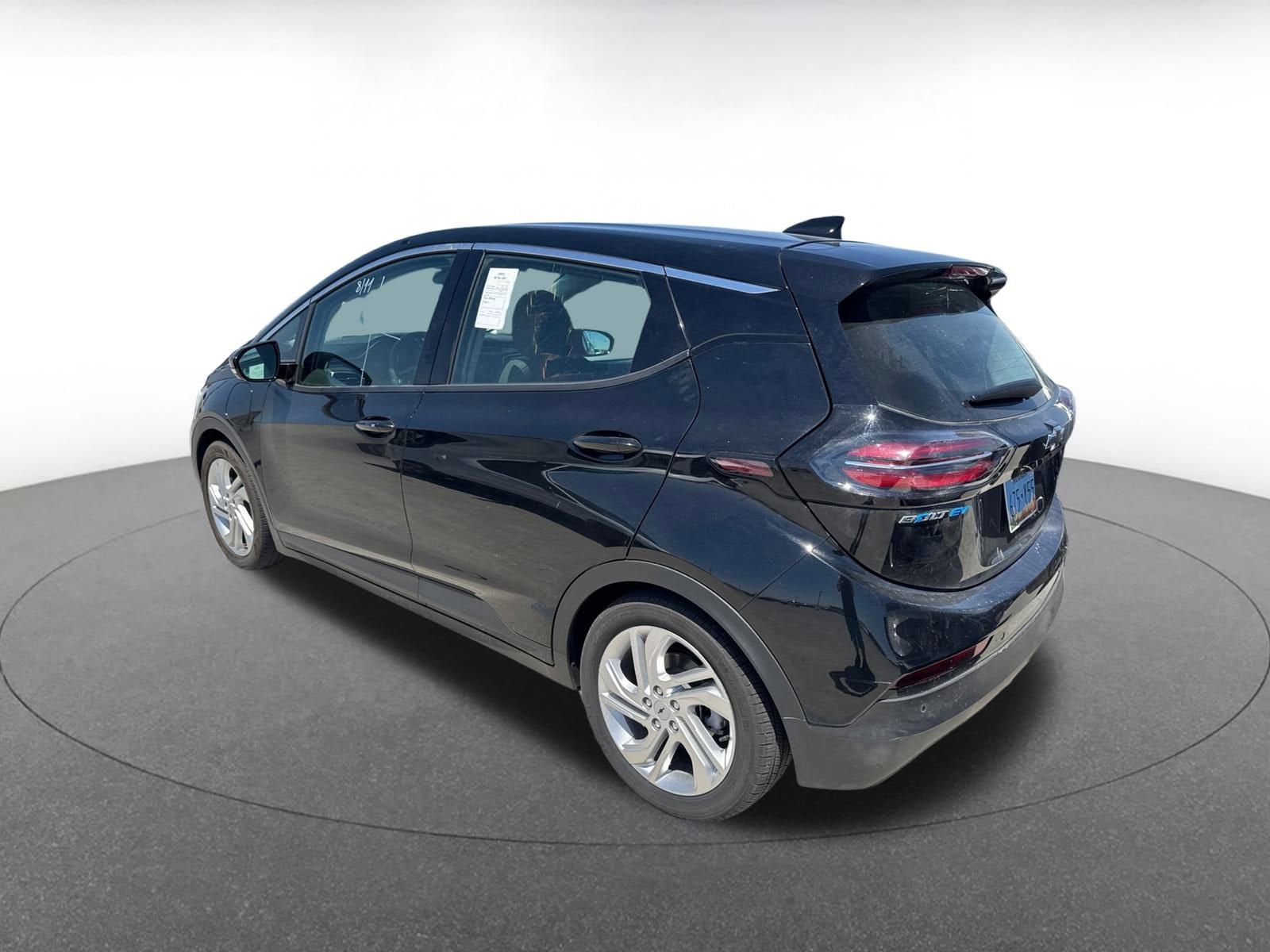 Thumbnail: 2023 Chevrolet Bolt EV - 4