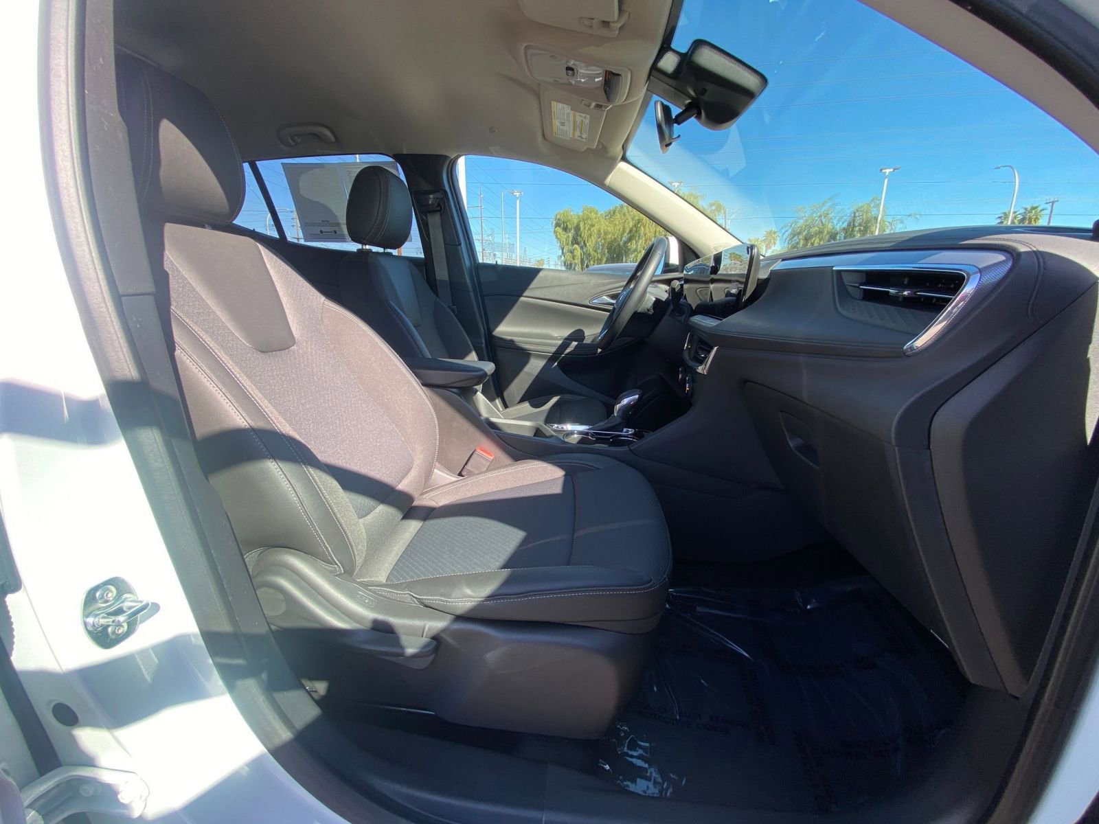 Thumbnail: 2025 Buick Encore GX - 35