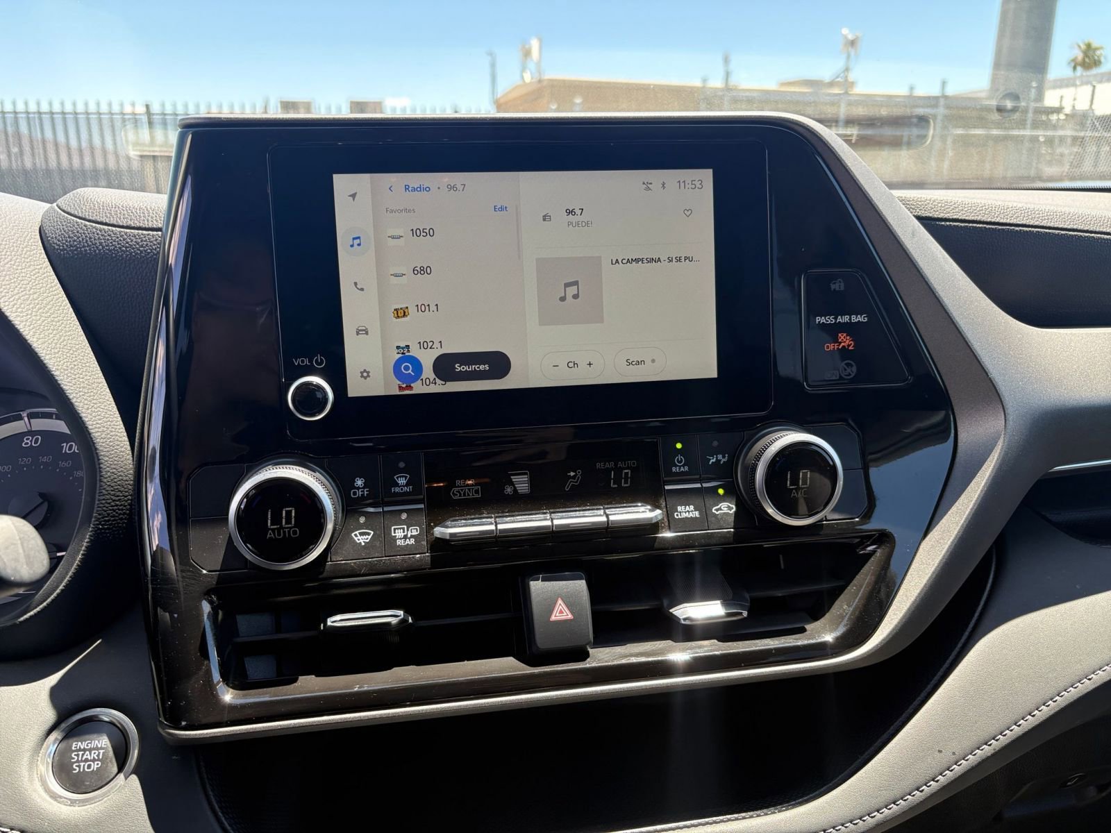 Thumbnail: 2025 Toyota Highlander - 20