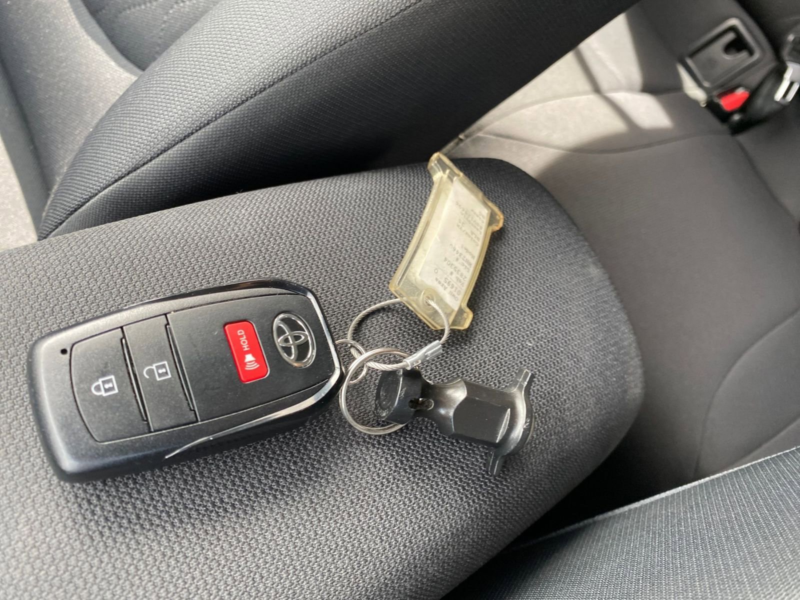 Thumbnail: 2025 Toyota Corolla Cross - 21