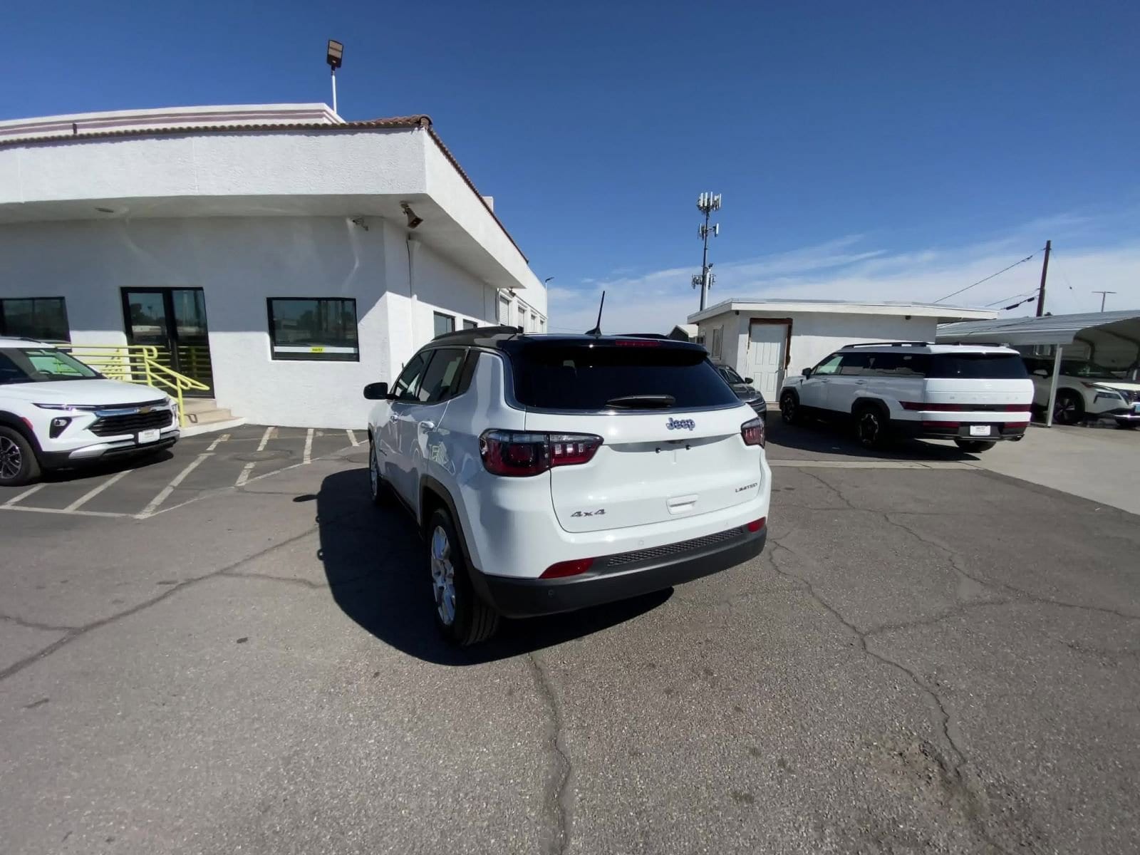 Thumbnail: 2025 Jeep Compass - 16