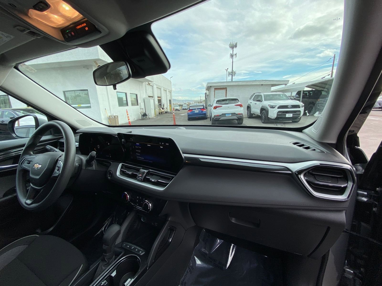 Thumbnail: 2025 Chevrolet TrailBlazer - 35